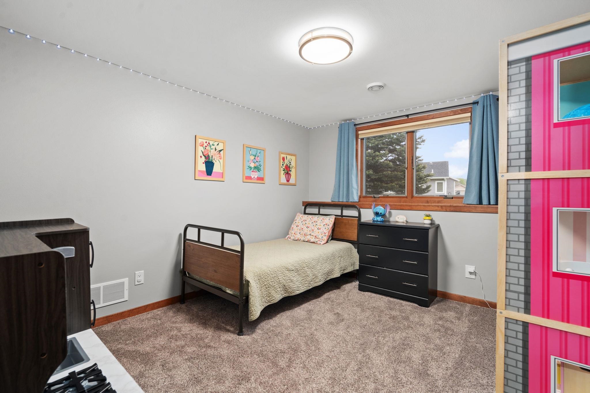 710 Reeve Road