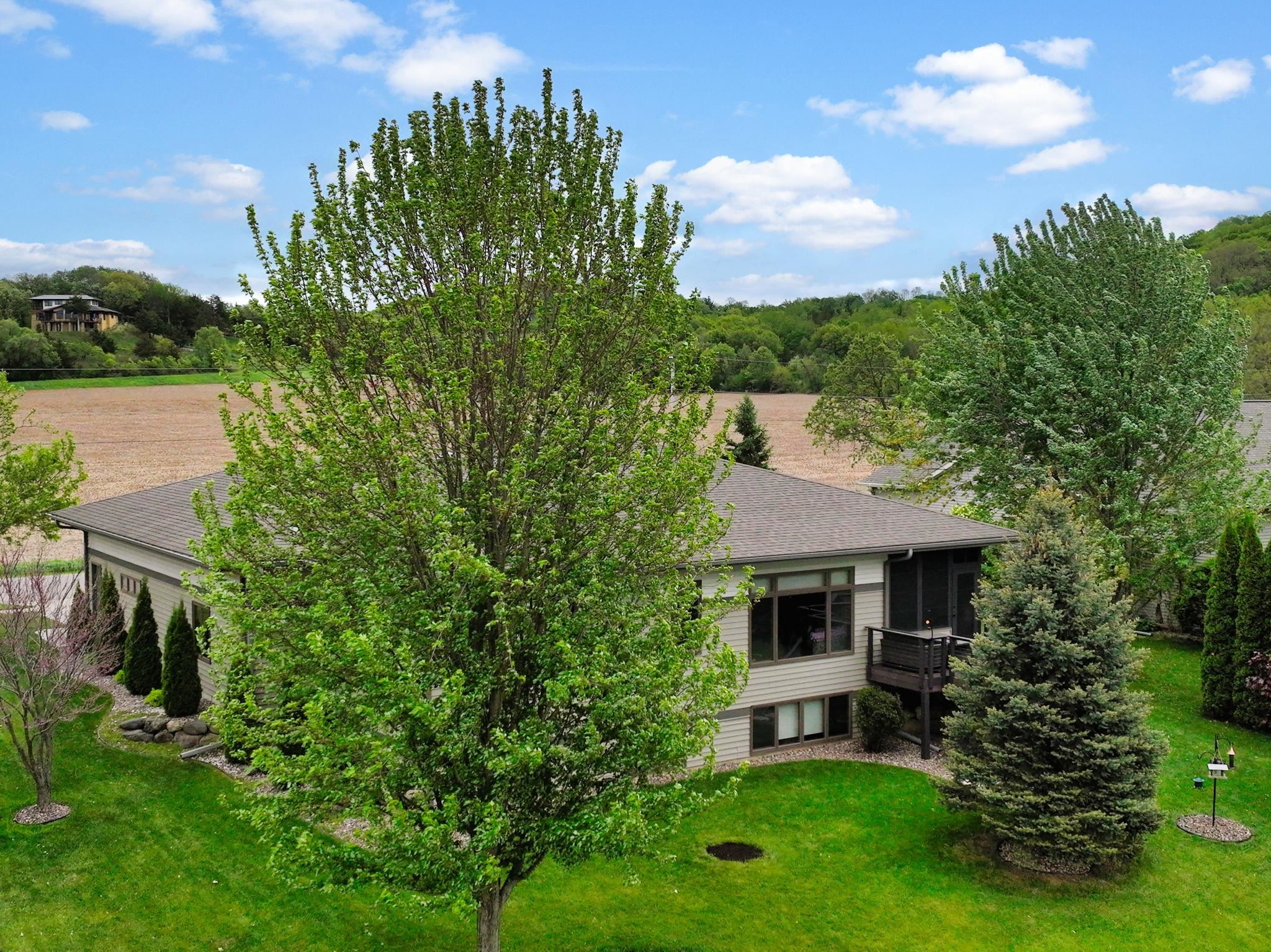 710 Reeve Road