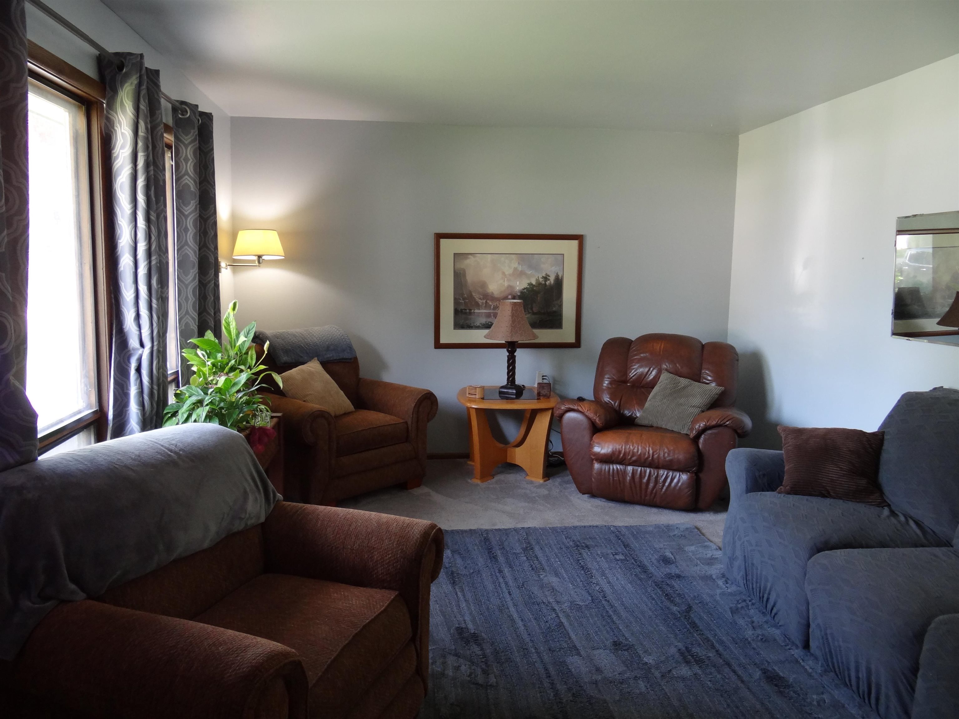 2514 Sherwood Drive