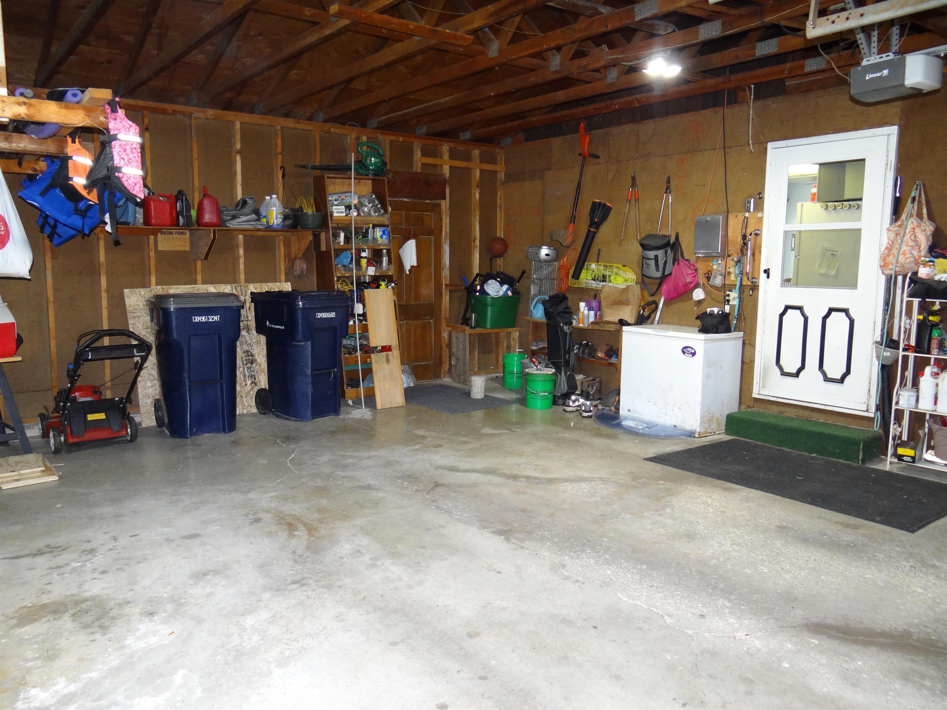2514 Sherwood Drive