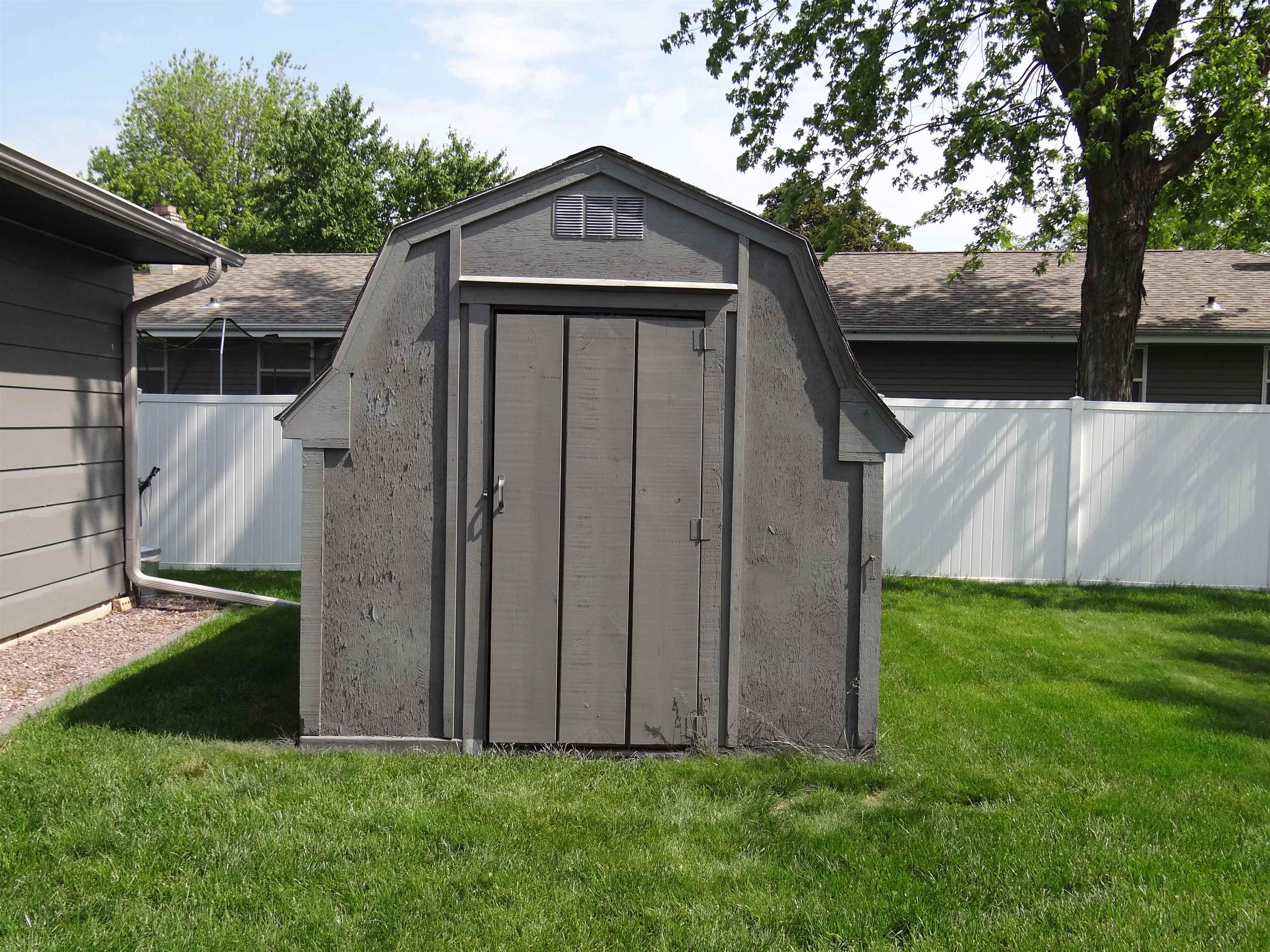 2514 Sherwood Drive