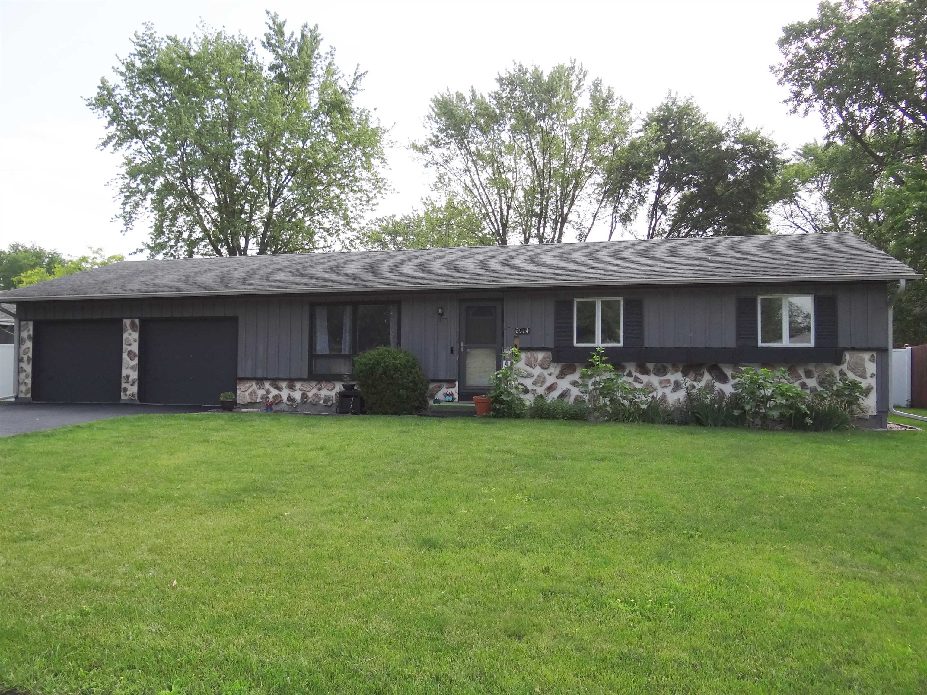 2514 Sherwood Drive