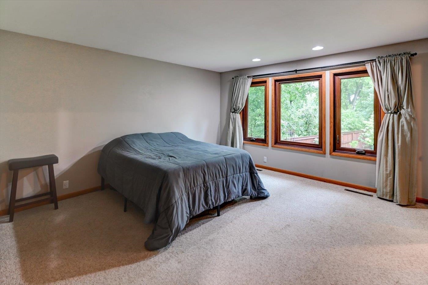 607 Parkland Drive