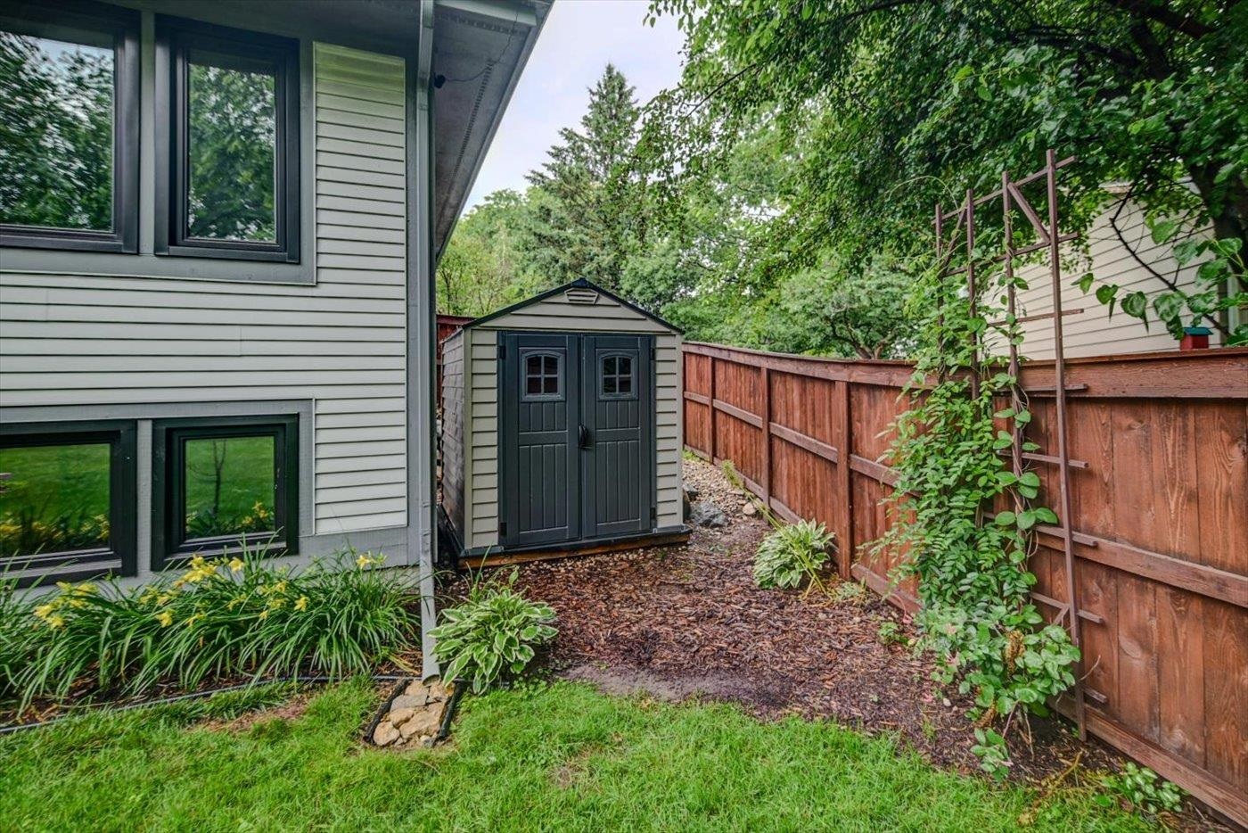 607 Parkland Drive