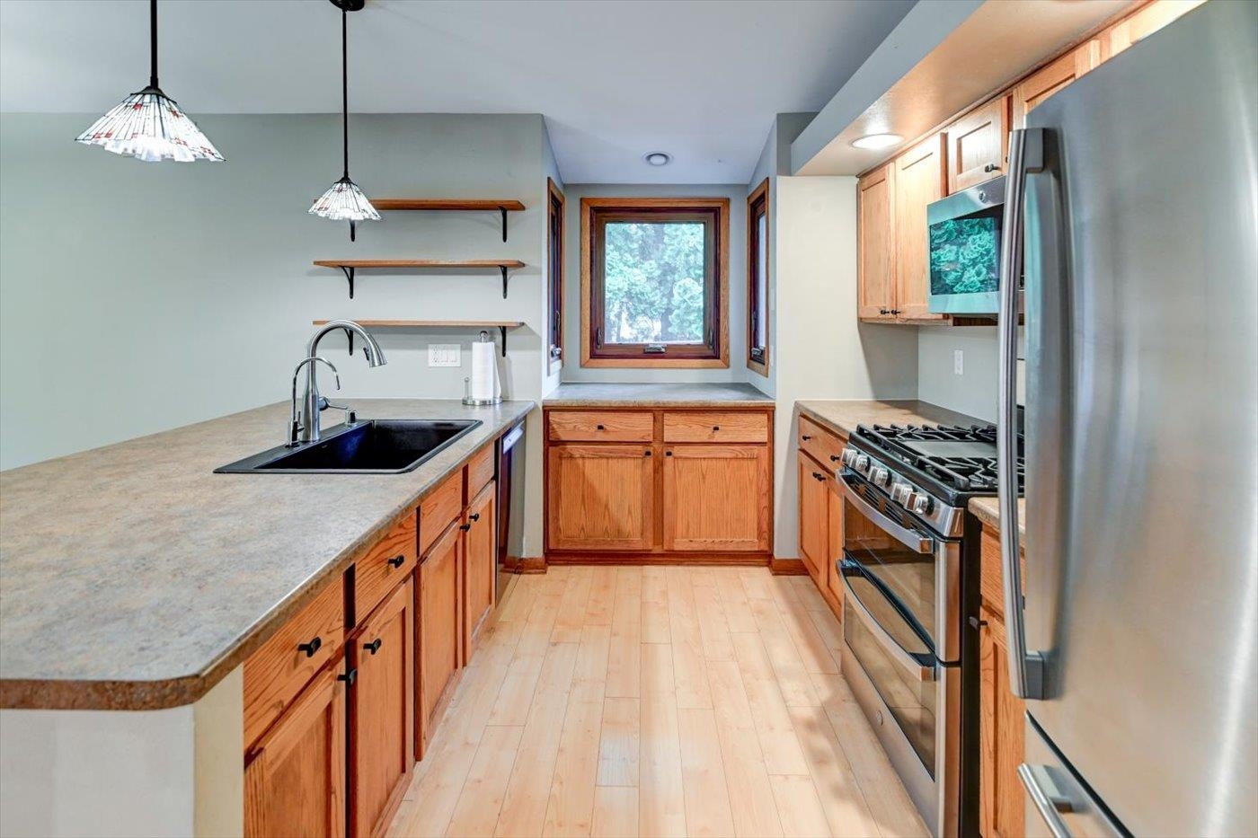 607 Parkland Drive