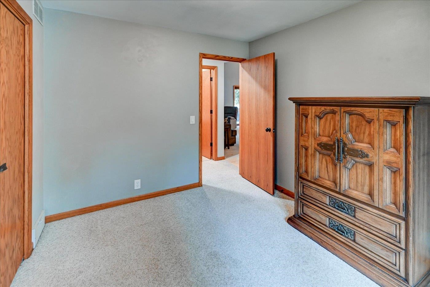 607 Parkland Drive