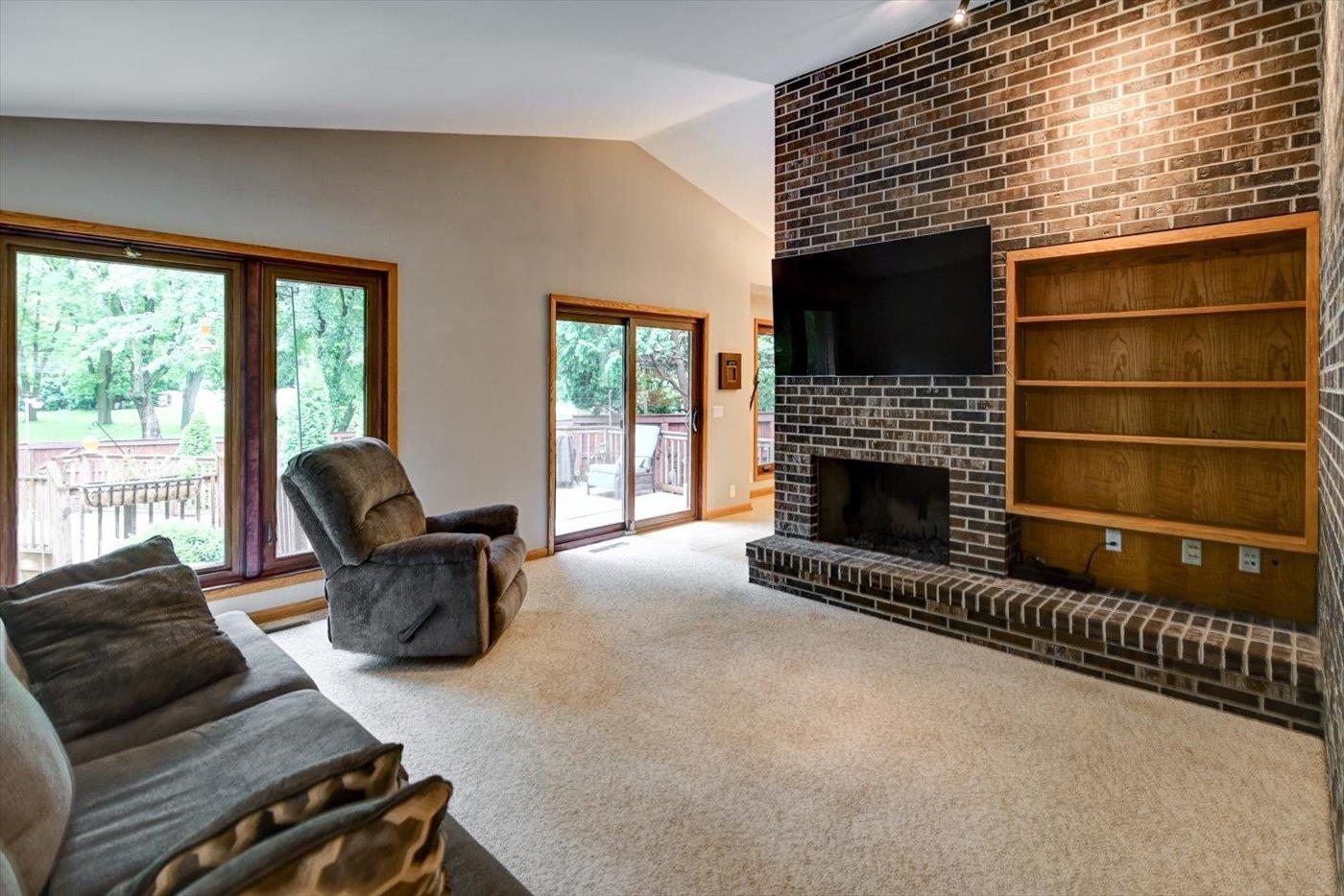 607 Parkland Drive
