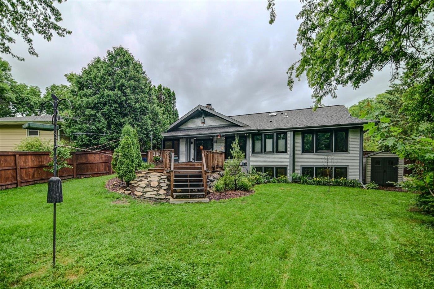 607 Parkland Drive