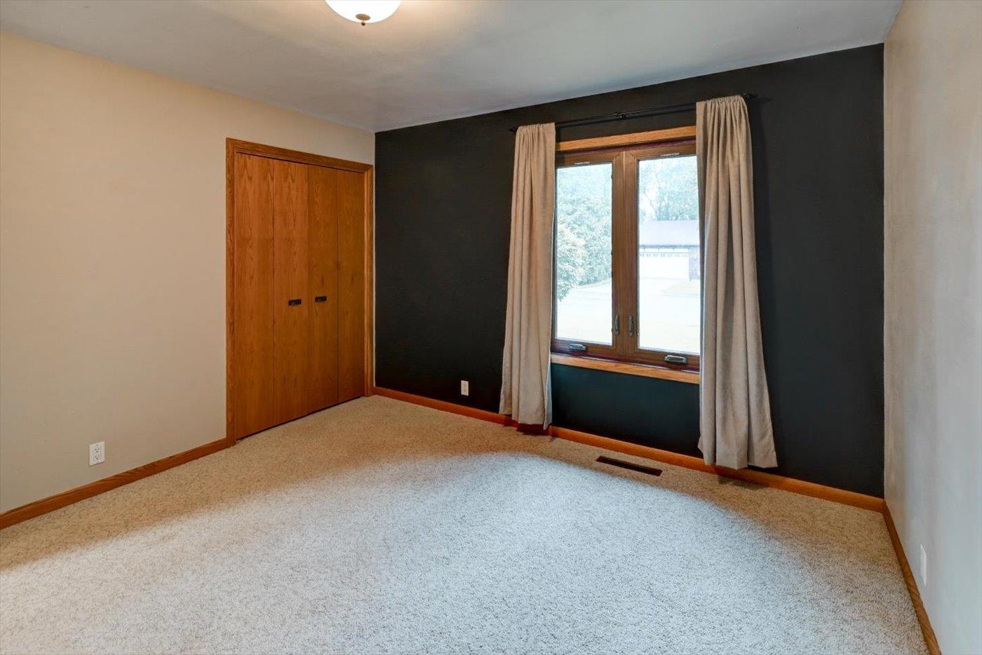 607 Parkland Drive