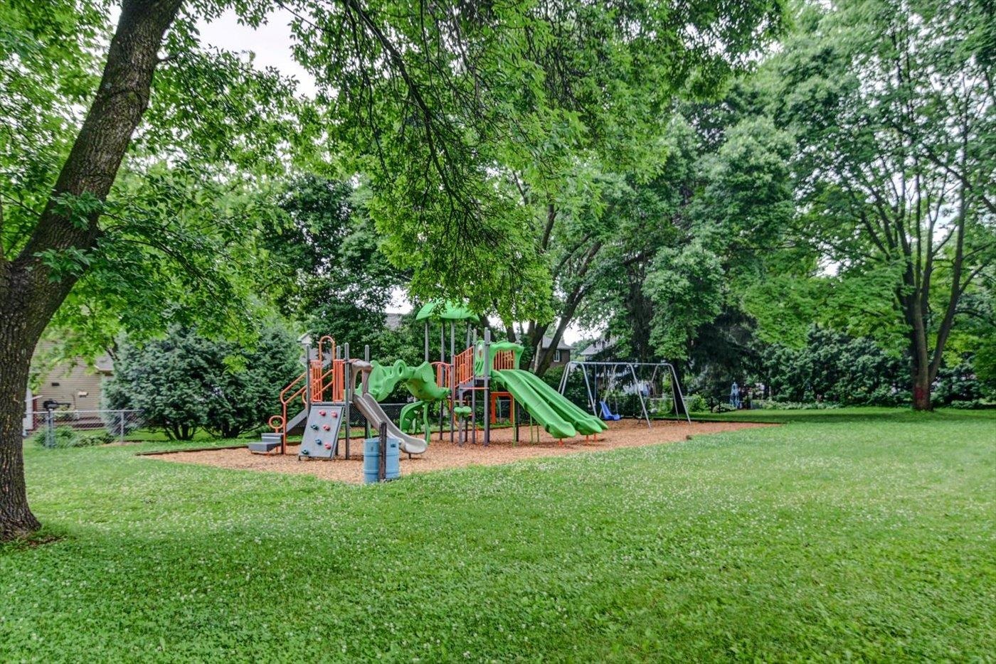 607 Parkland Drive