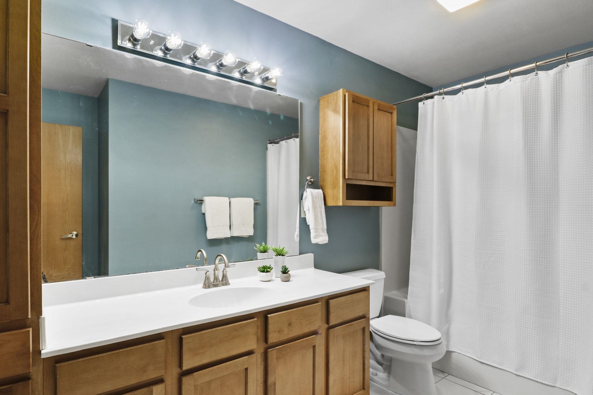 7225 Blue Maple Trail