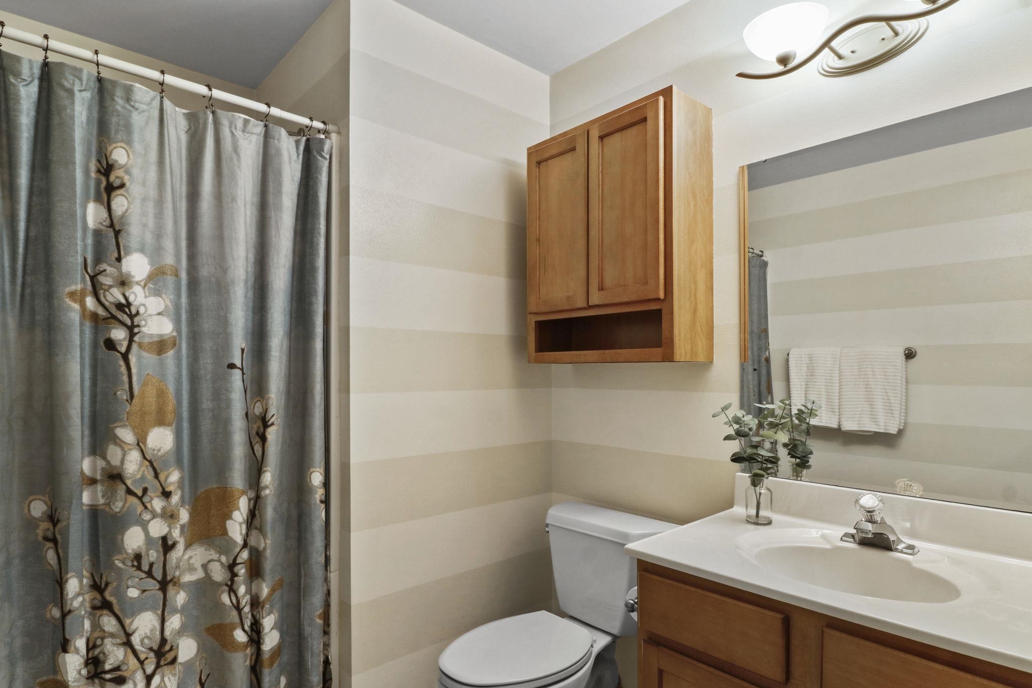 7225 Blue Maple Trail