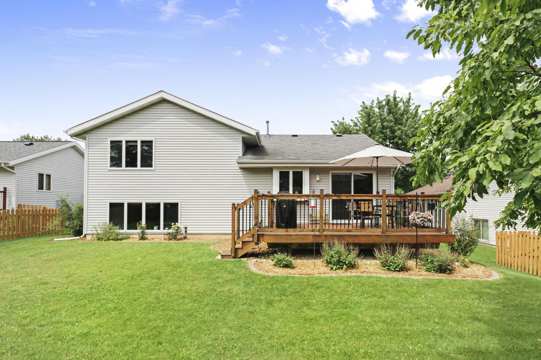 7225 Blue Maple Trail