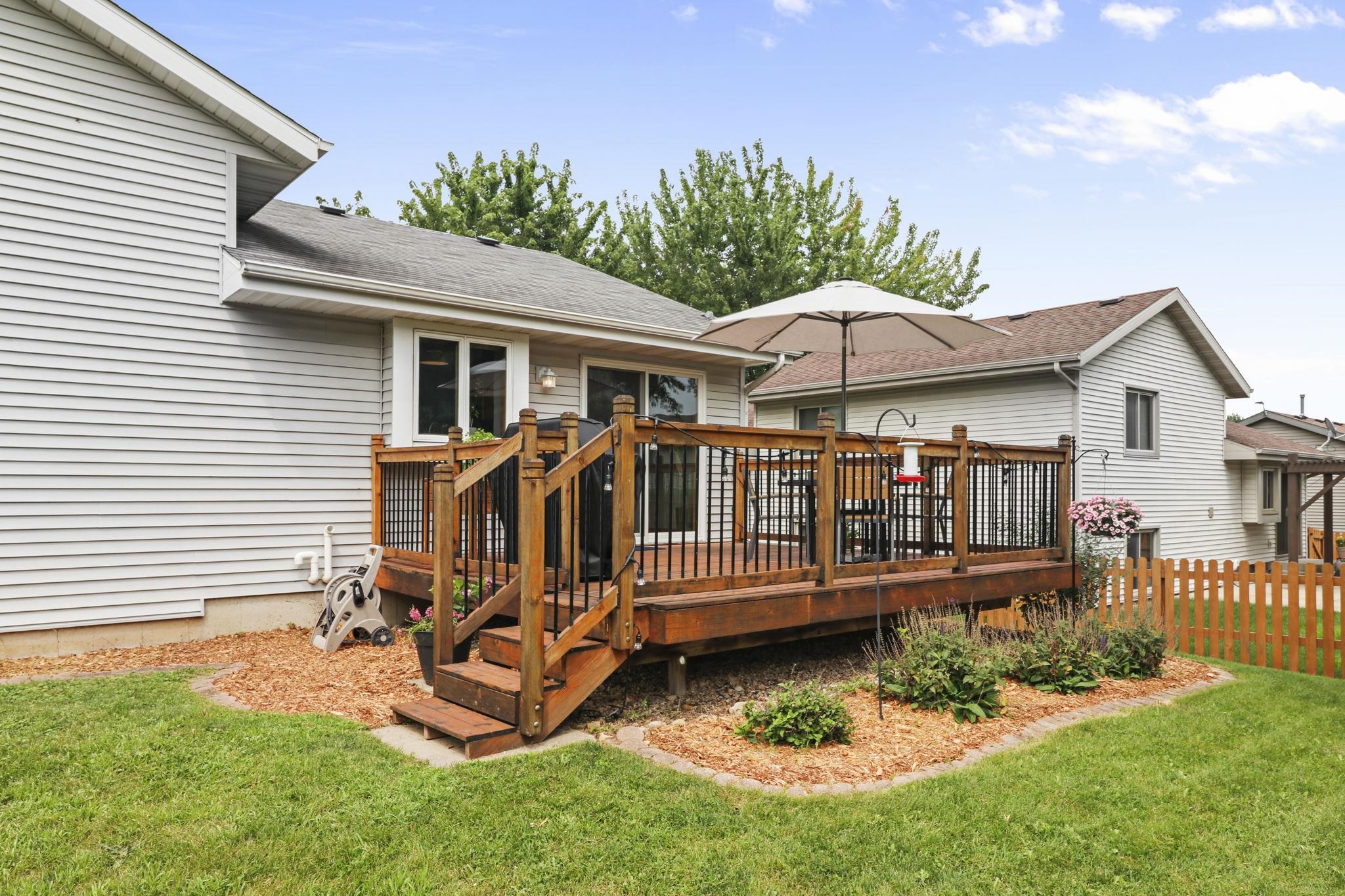 7225 Blue Maple Trail