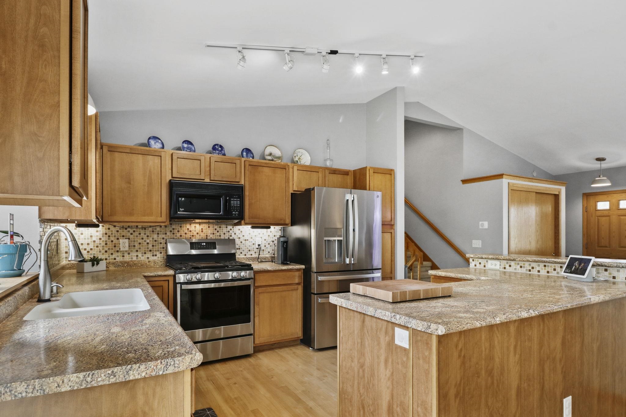 7225 Blue Maple Trail