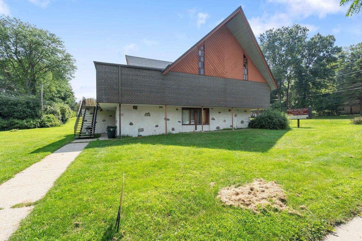 4301 Mandrake Road