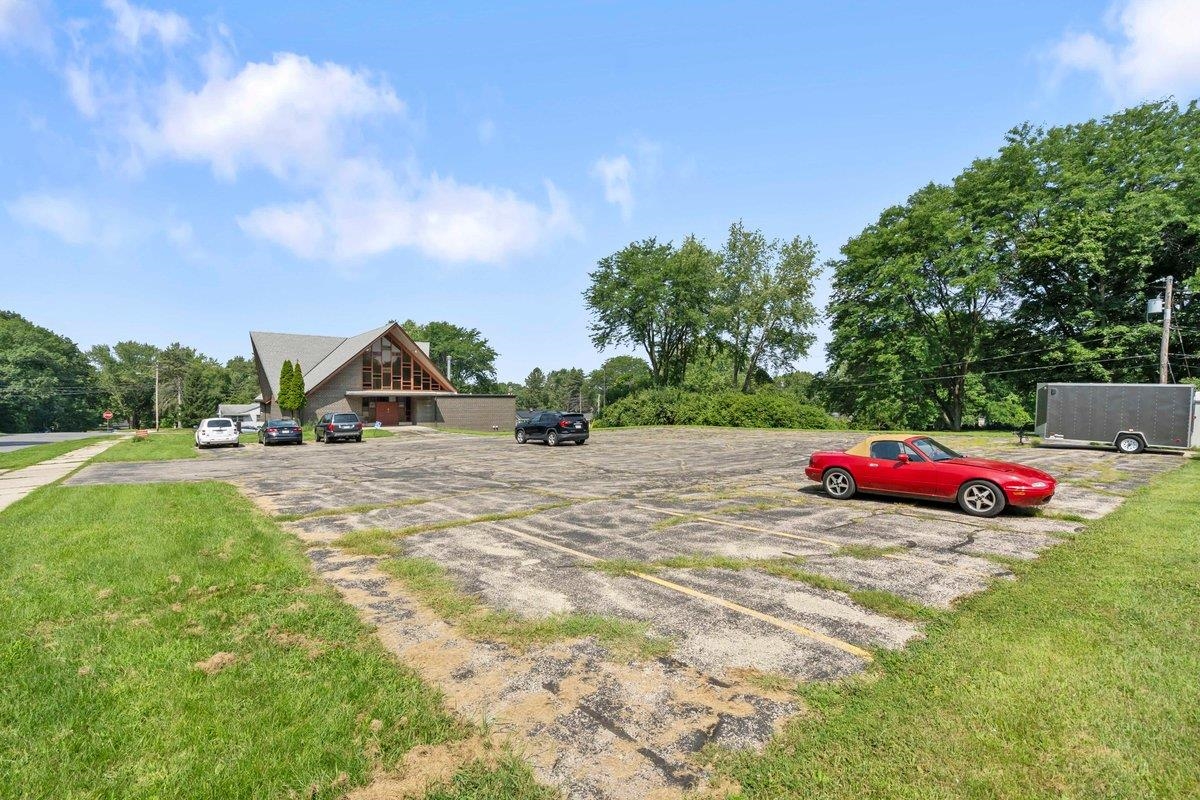 4301 Mandrake Road