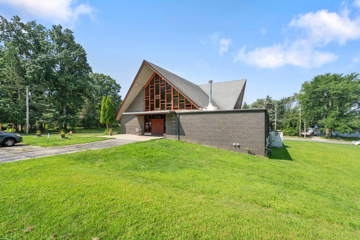 4301 Mandrake Road