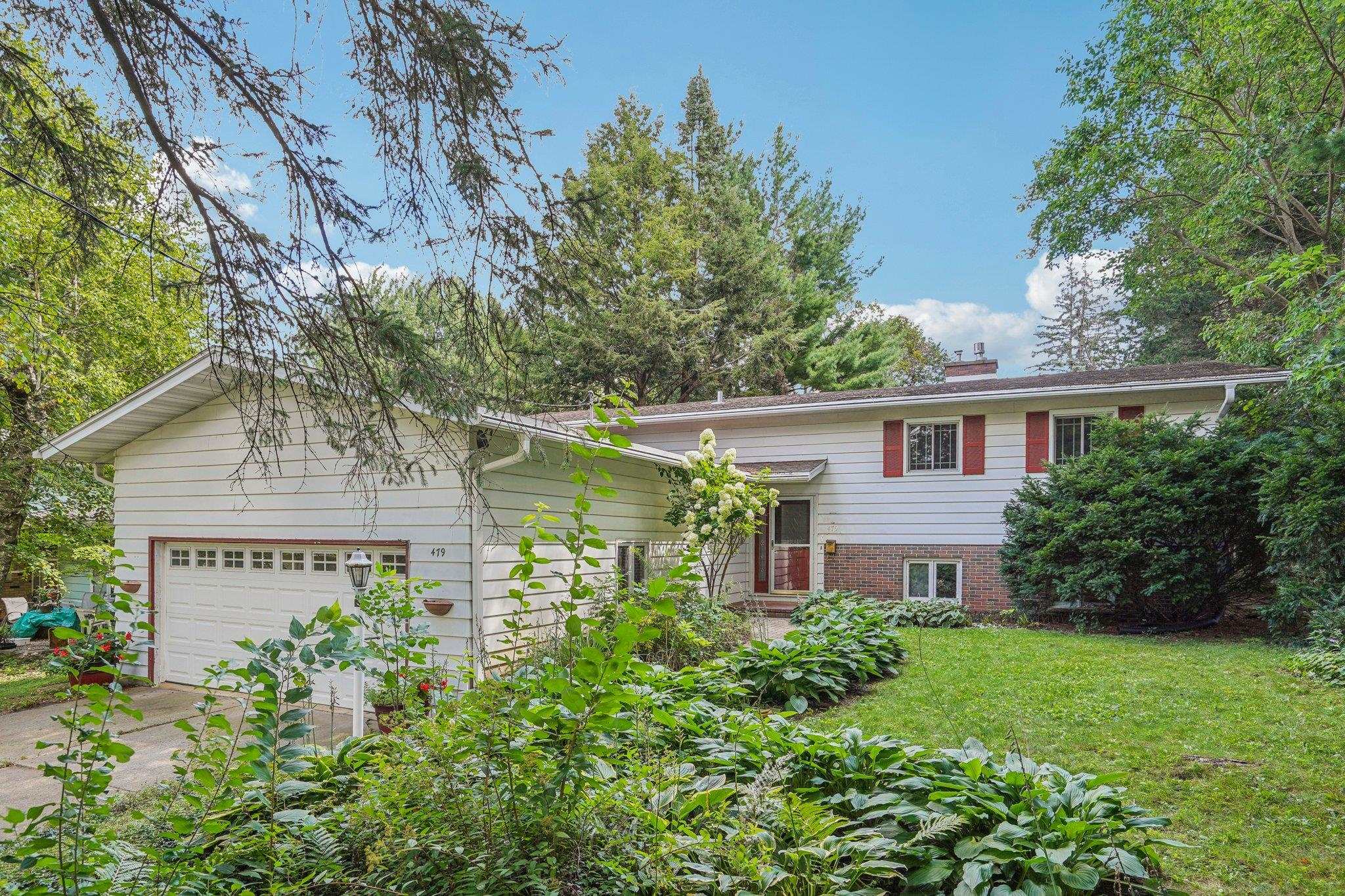 479 Agnes Drive