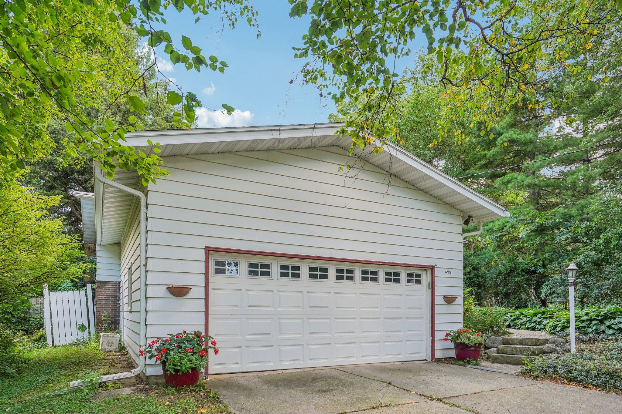 479 Agnes Drive