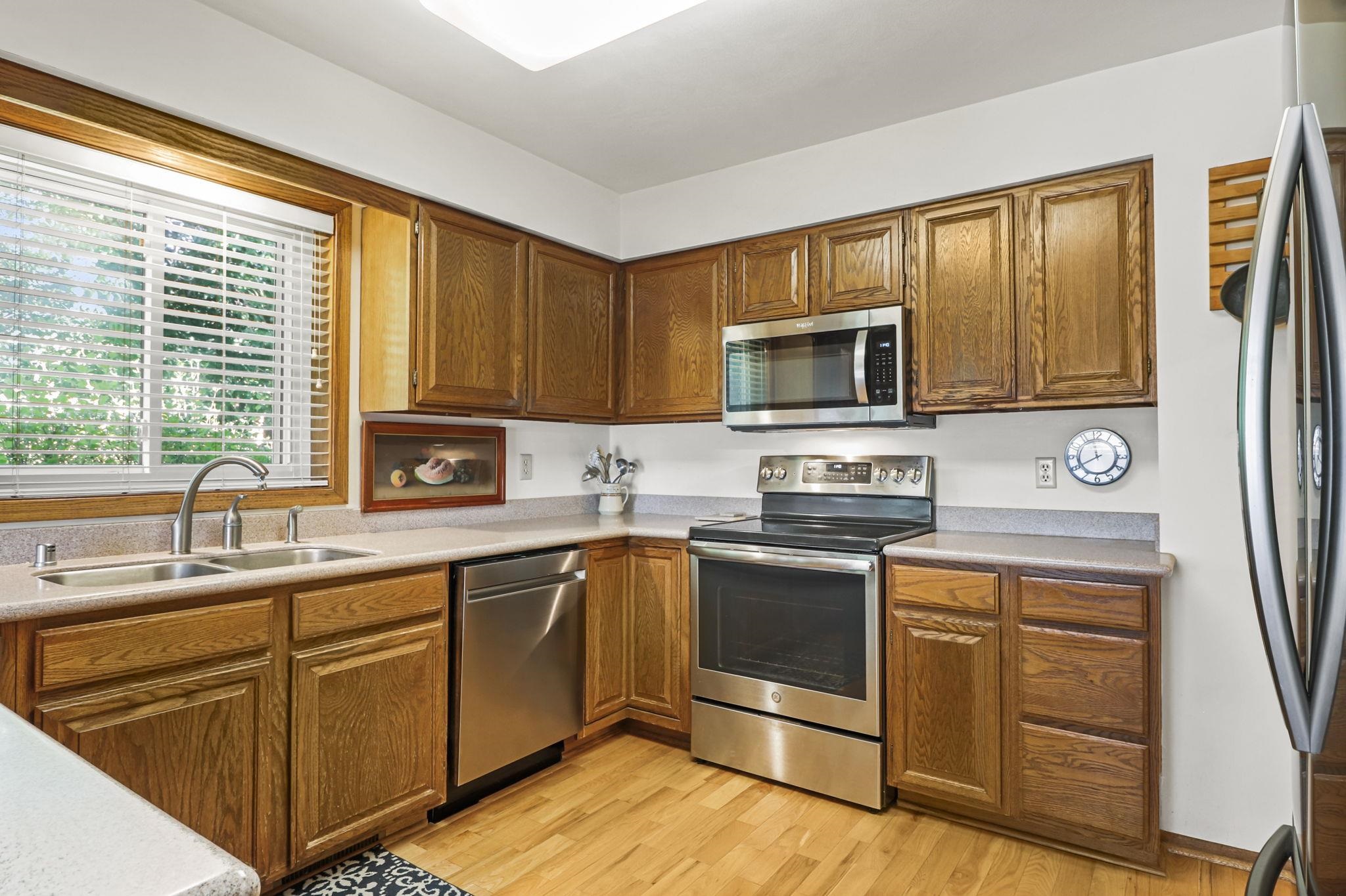 7826 E Oakbrook Circle