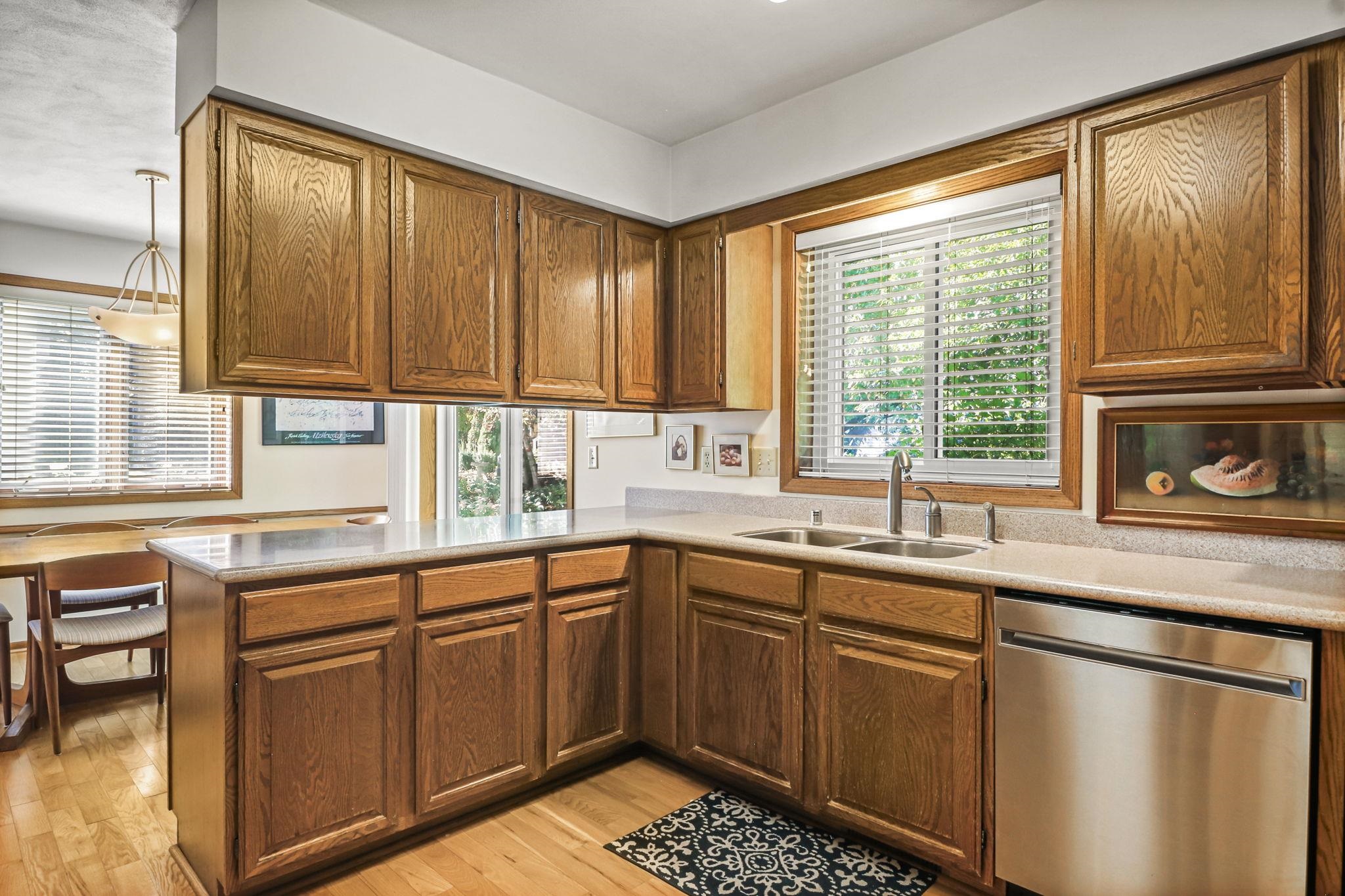 7826 E Oakbrook Circle