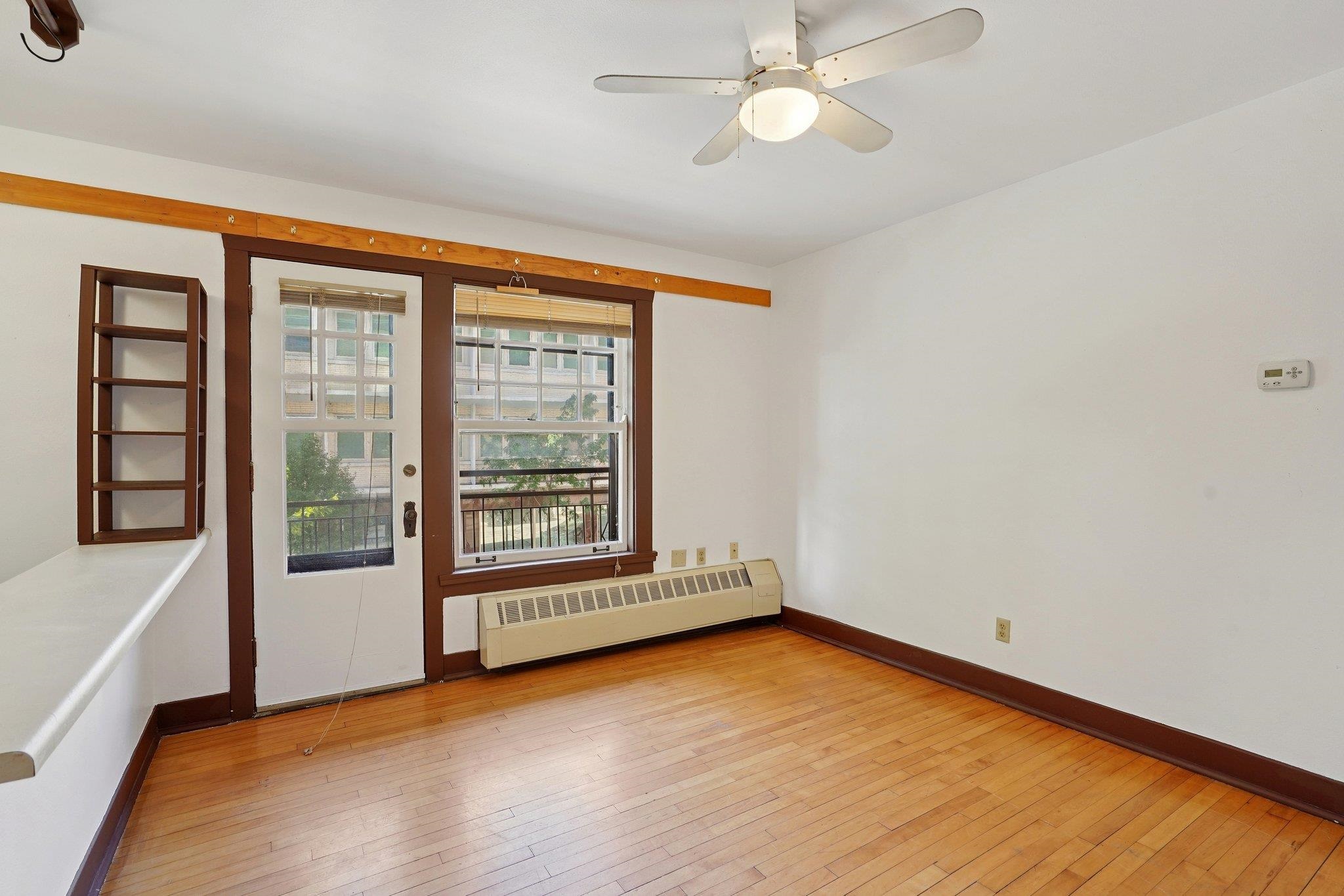 121 S Hamilton Street Unit: 202