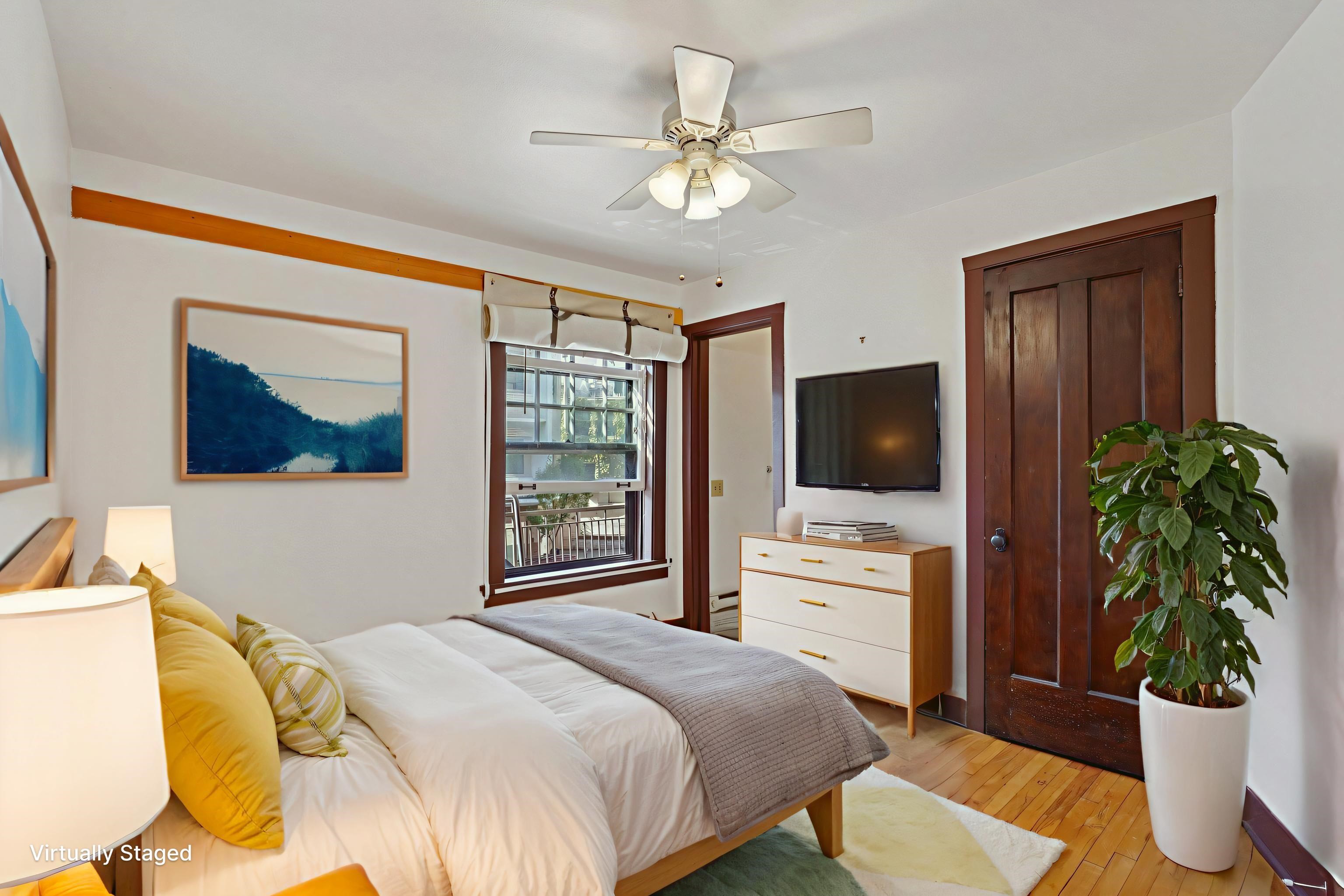 121 S Hamilton Street Unit: 202