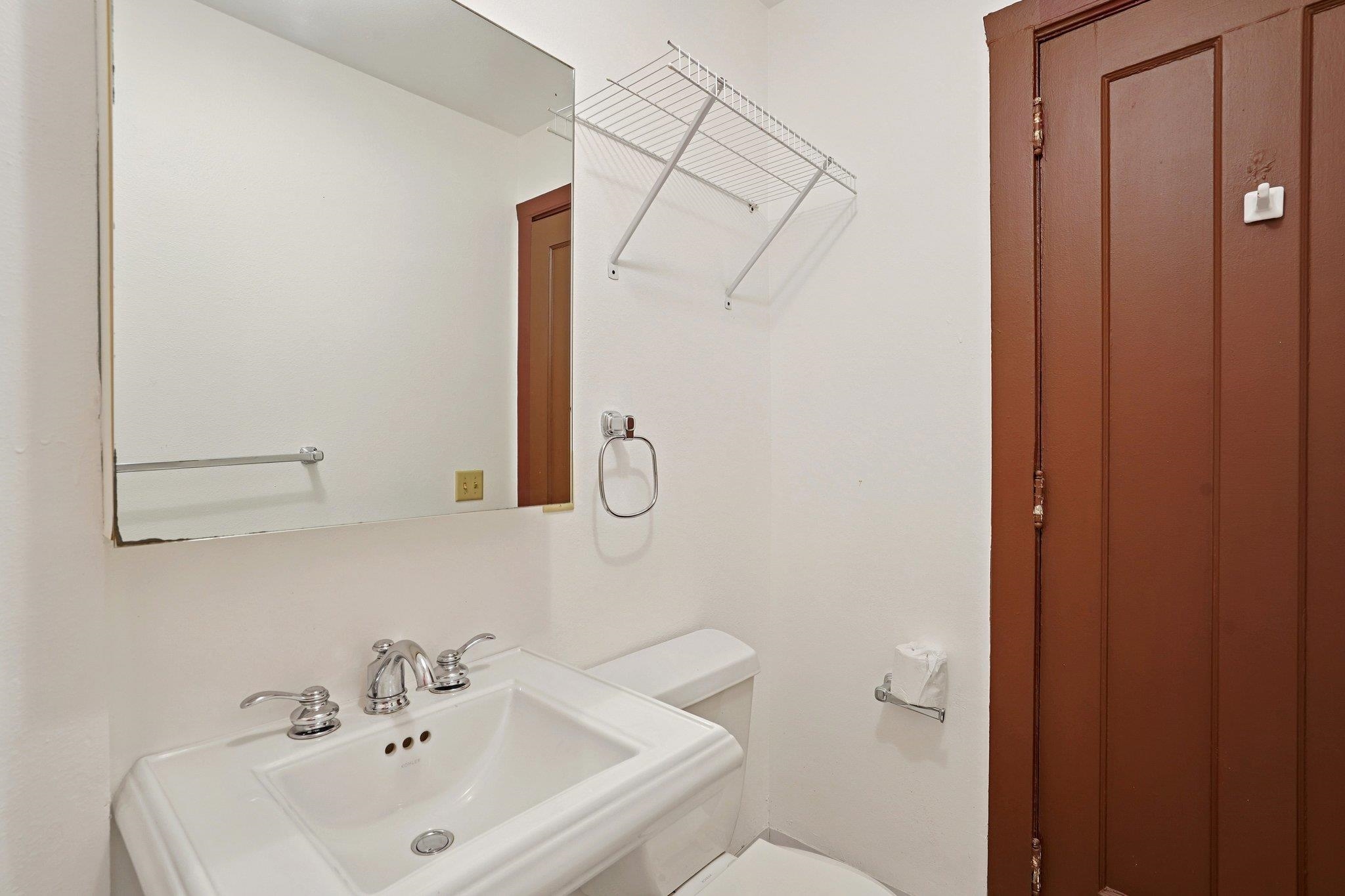 121 S Hamilton Street Unit: 202