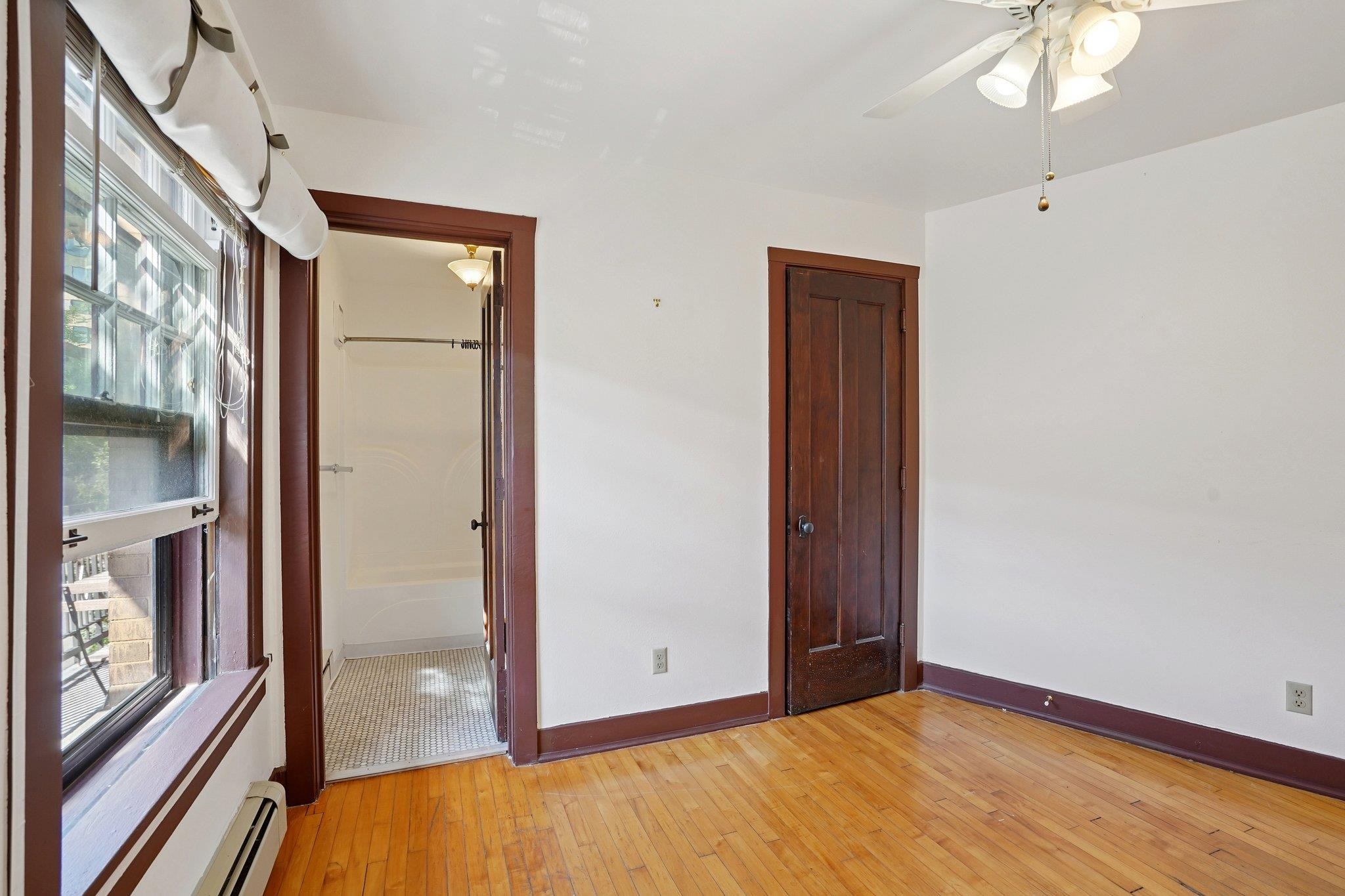 121 S Hamilton Street Unit: 202