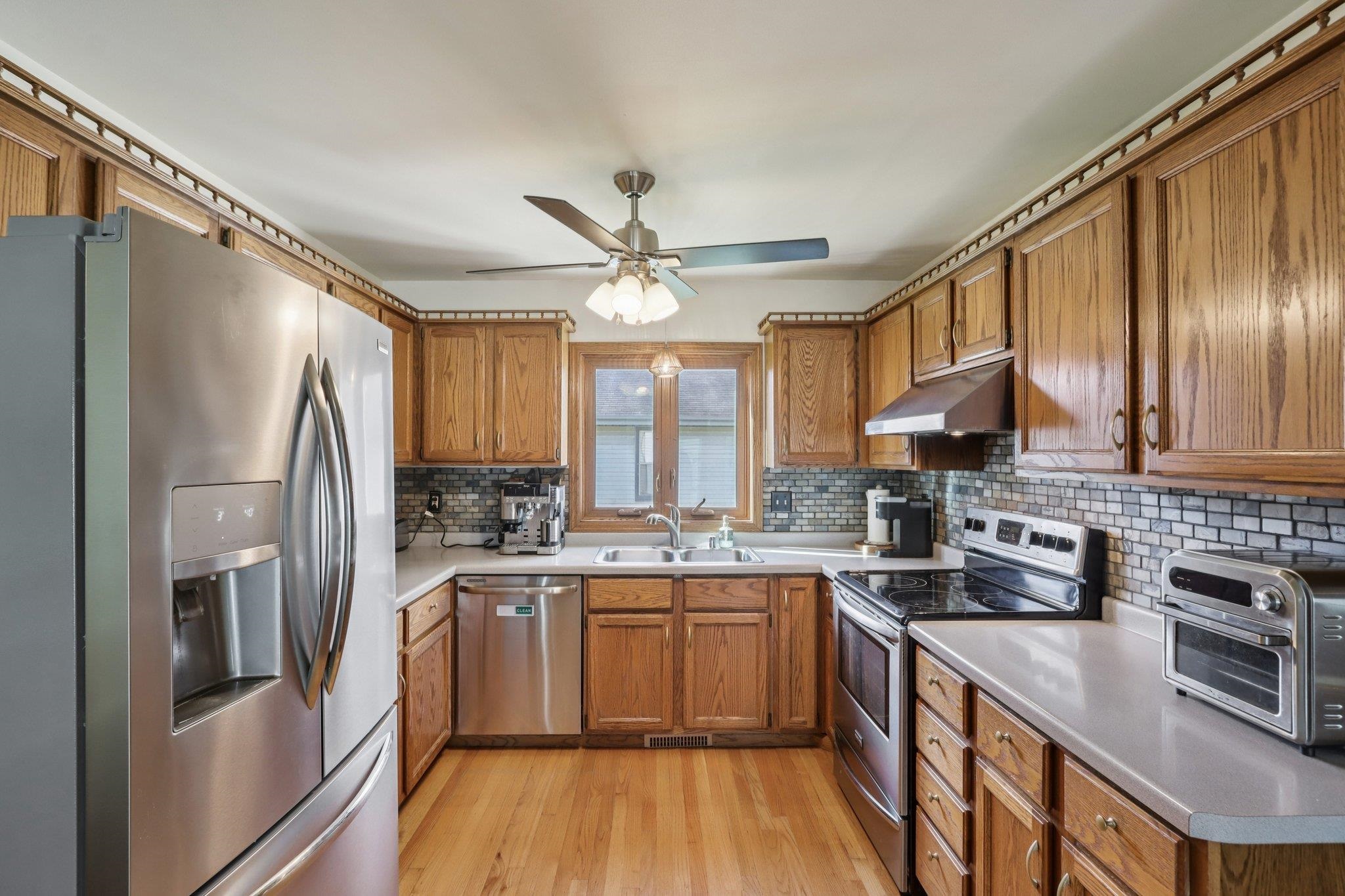 931 Clover Lane