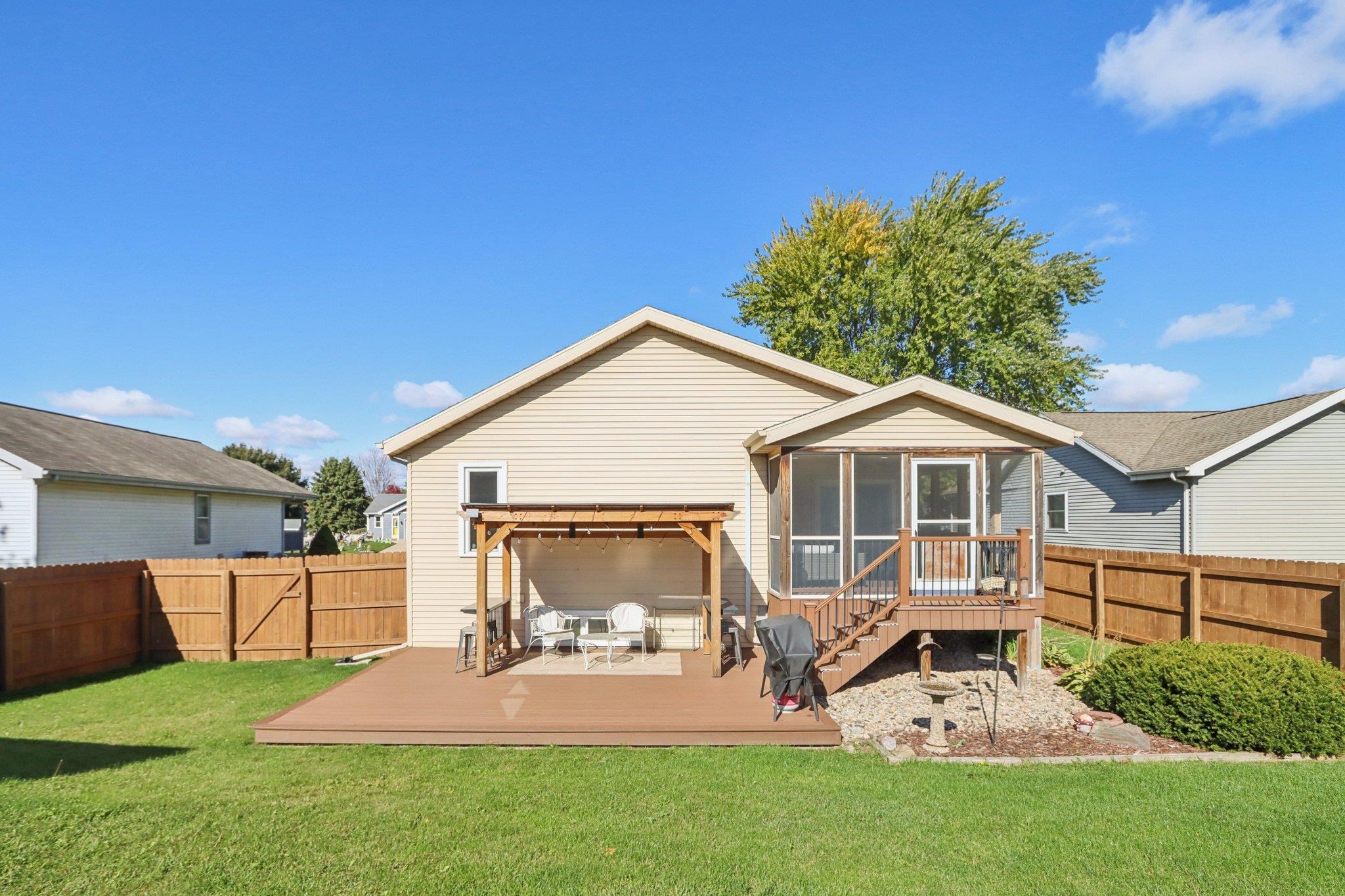 931 Clover Lane