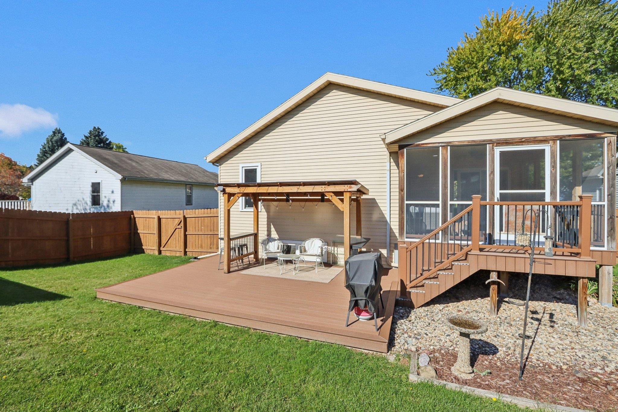 931 Clover Lane