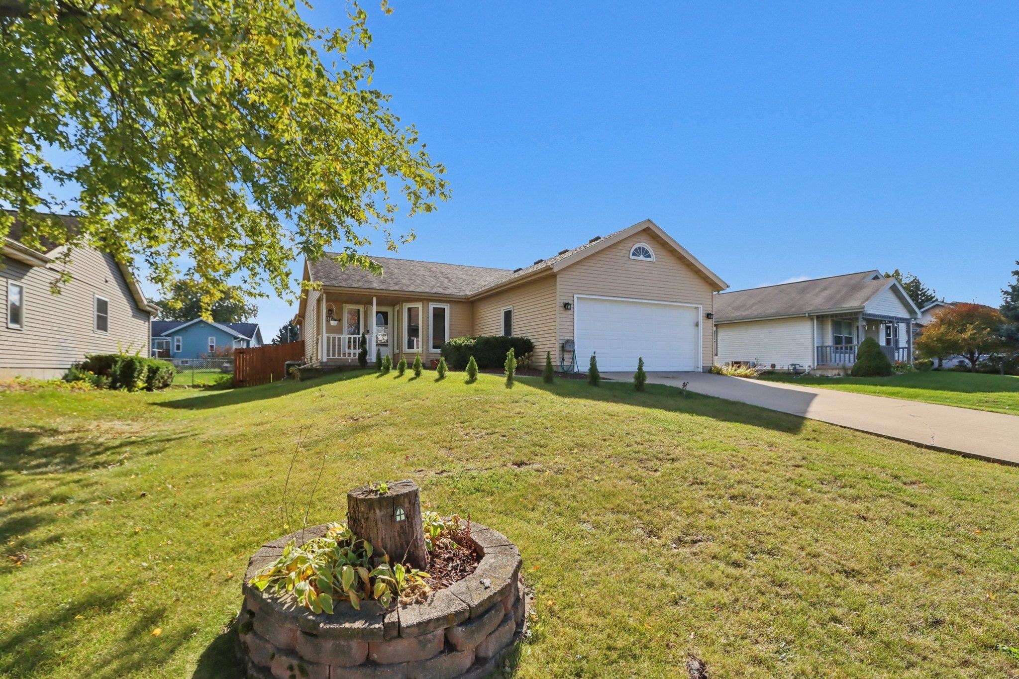 931 Clover Lane