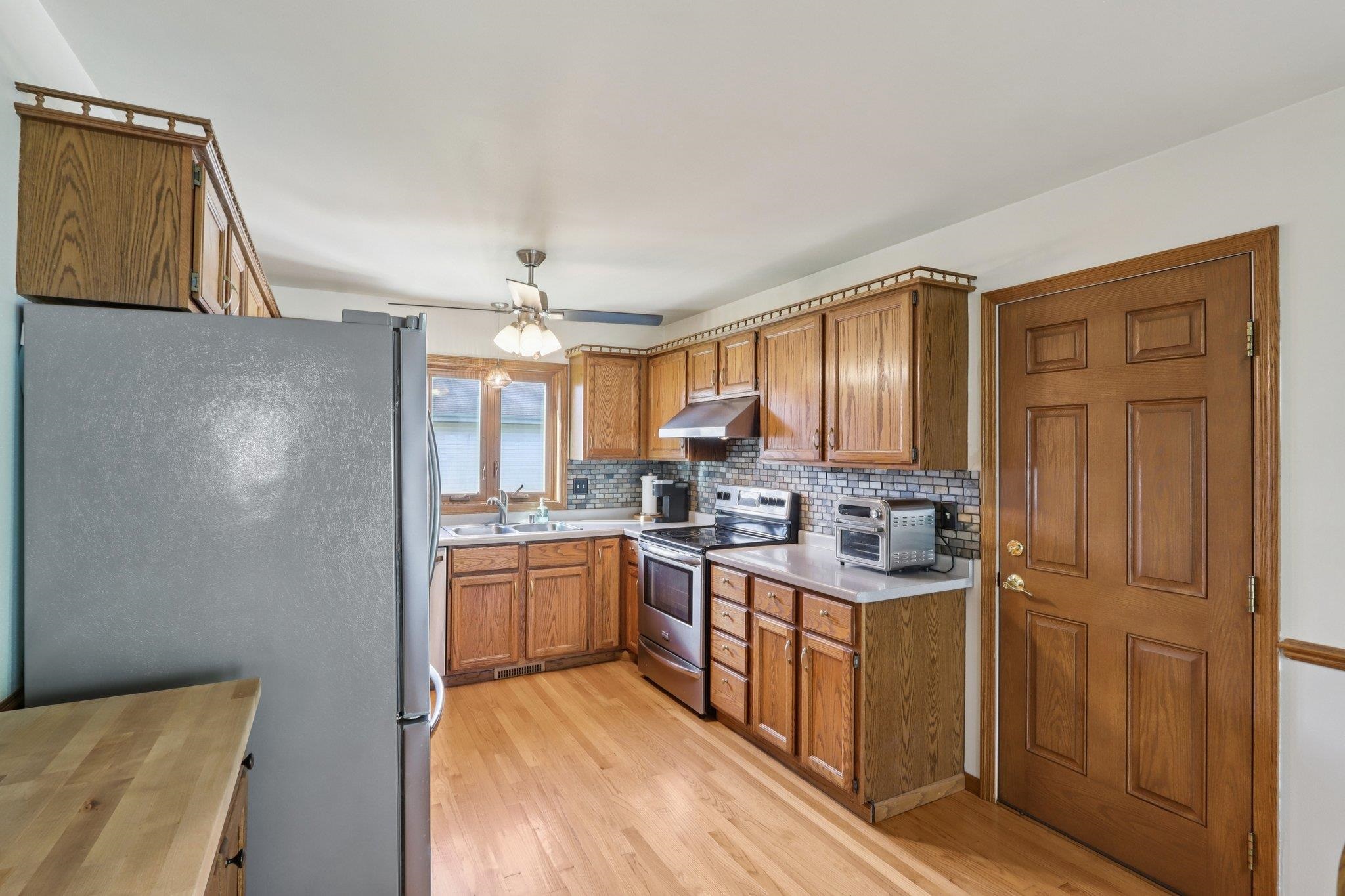 931 Clover Lane
