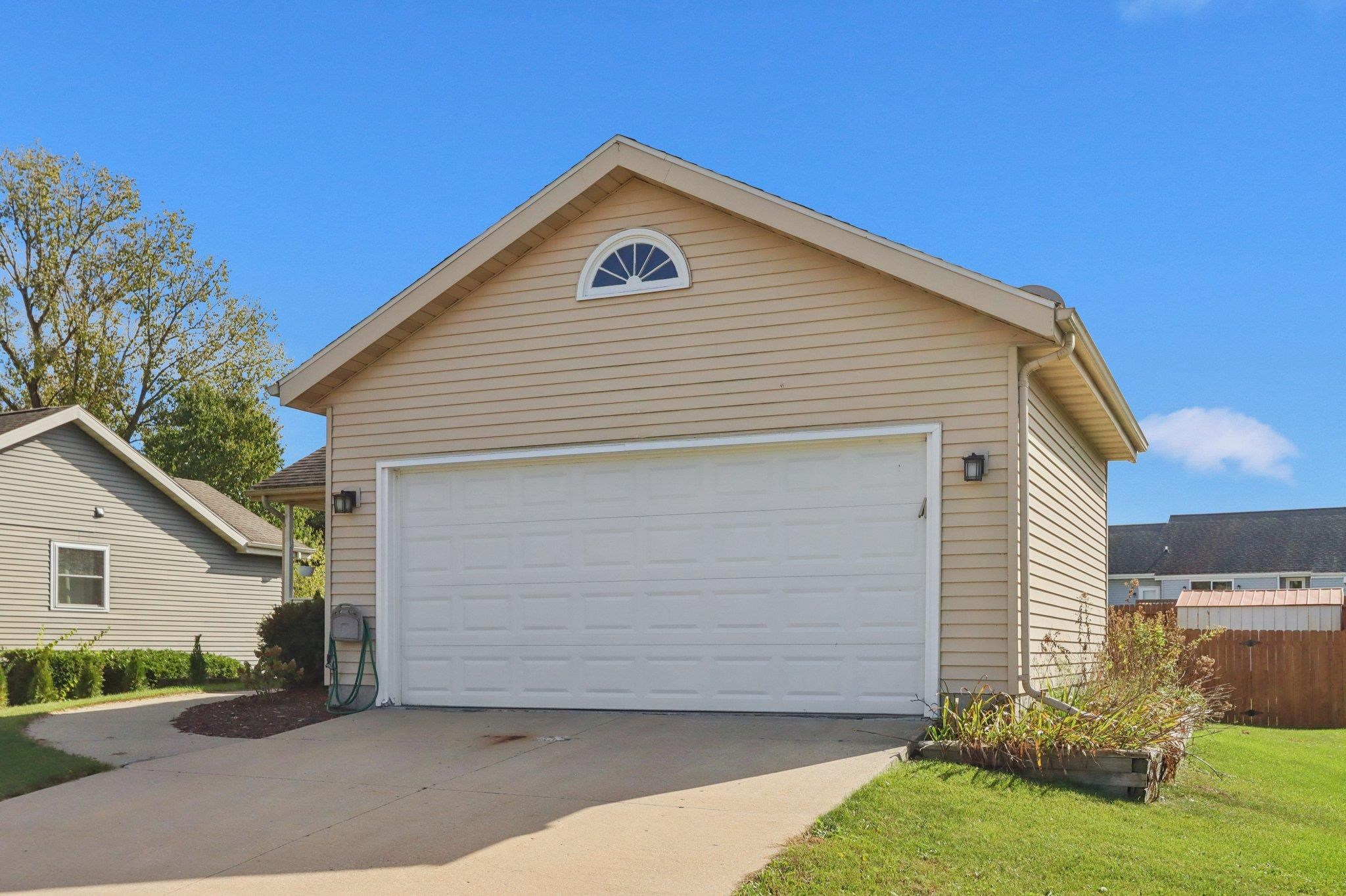 931 Clover Lane
