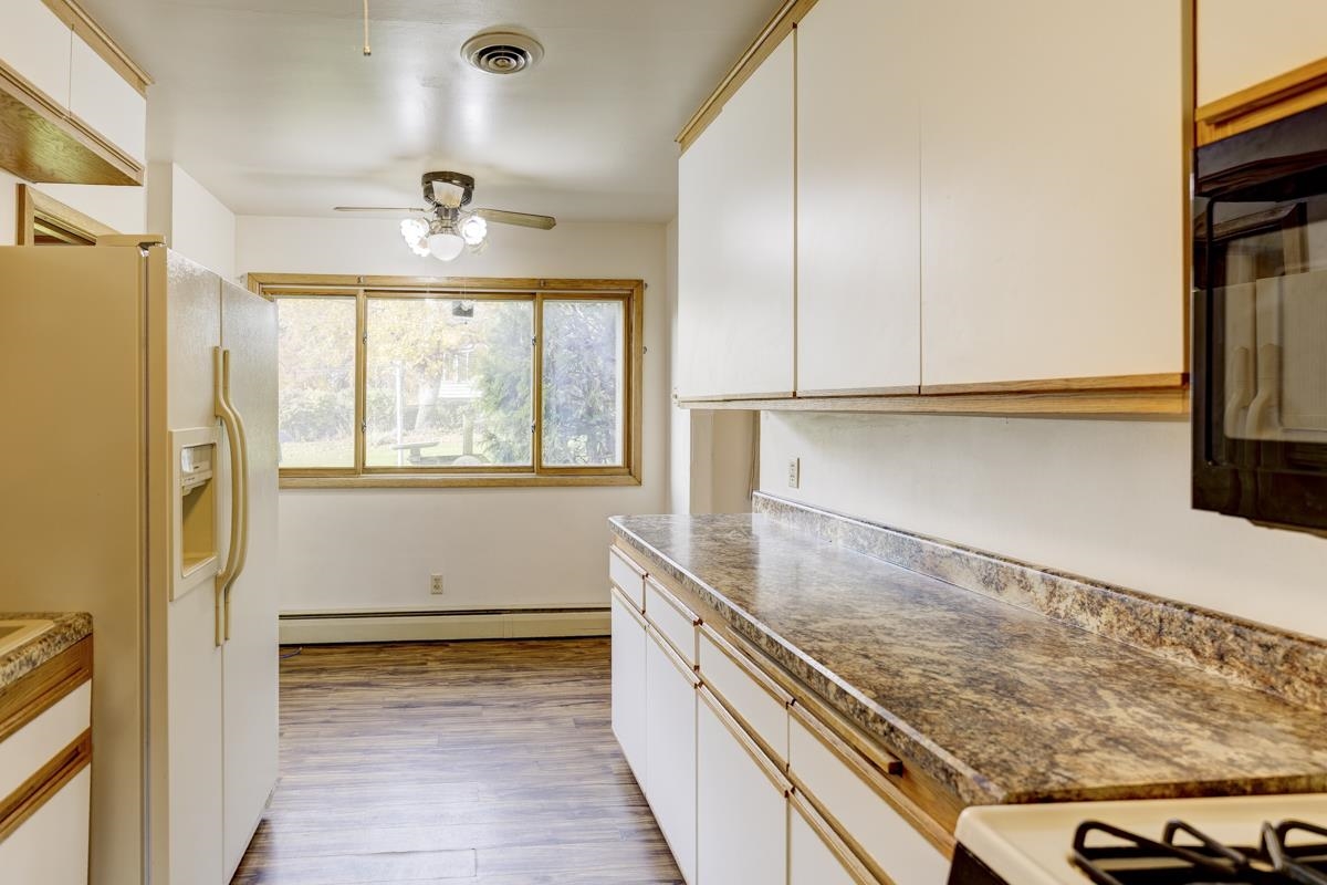 3345 Swinburne Drive