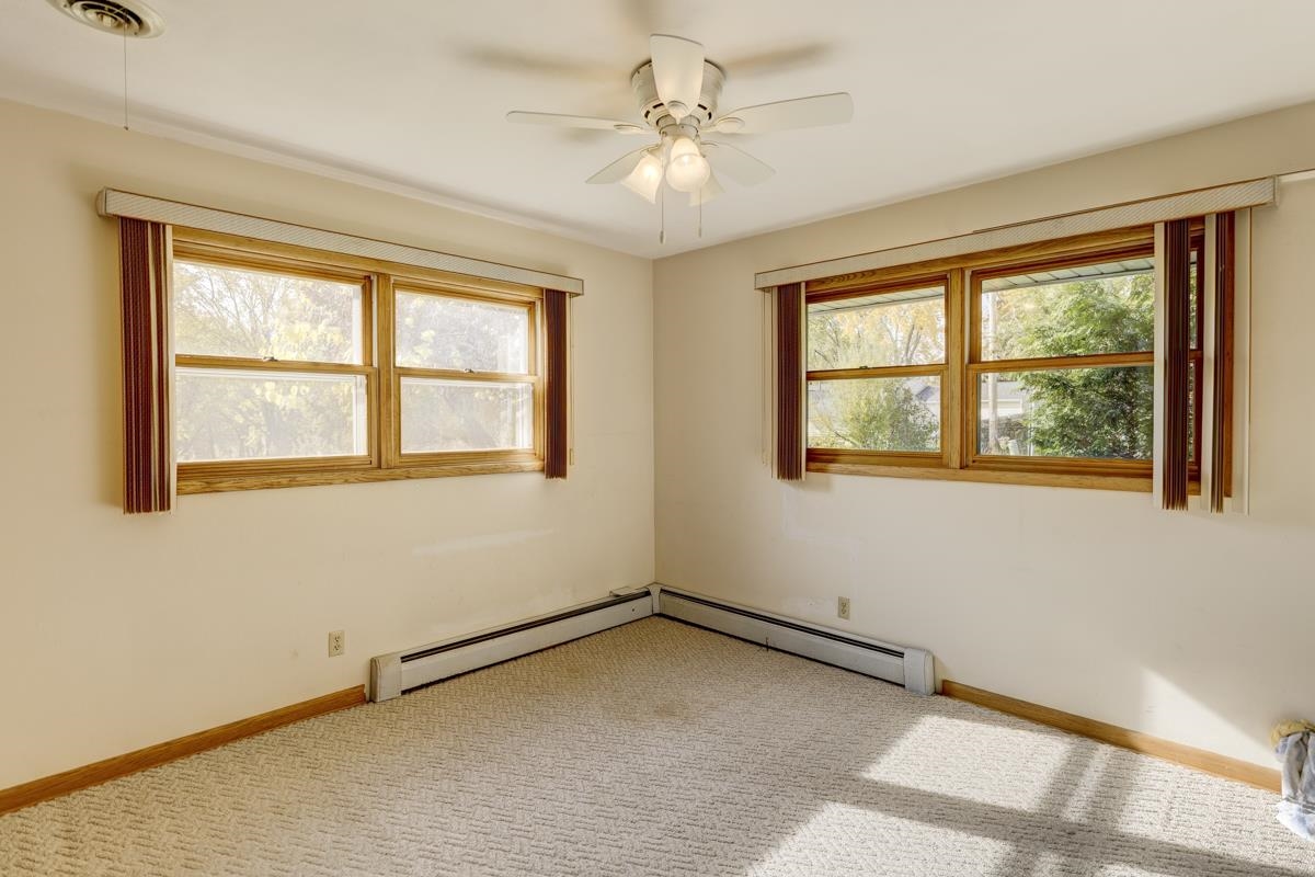 3345 Swinburne Drive