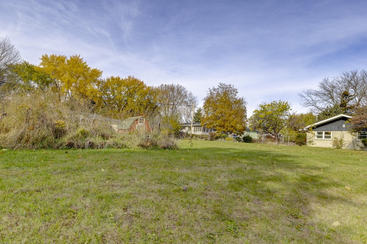 3345 Swinburne Drive