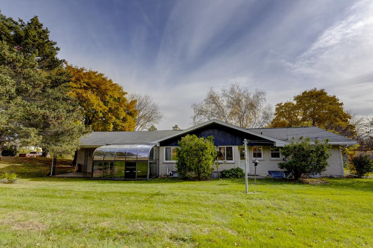 3345 Swinburne Drive