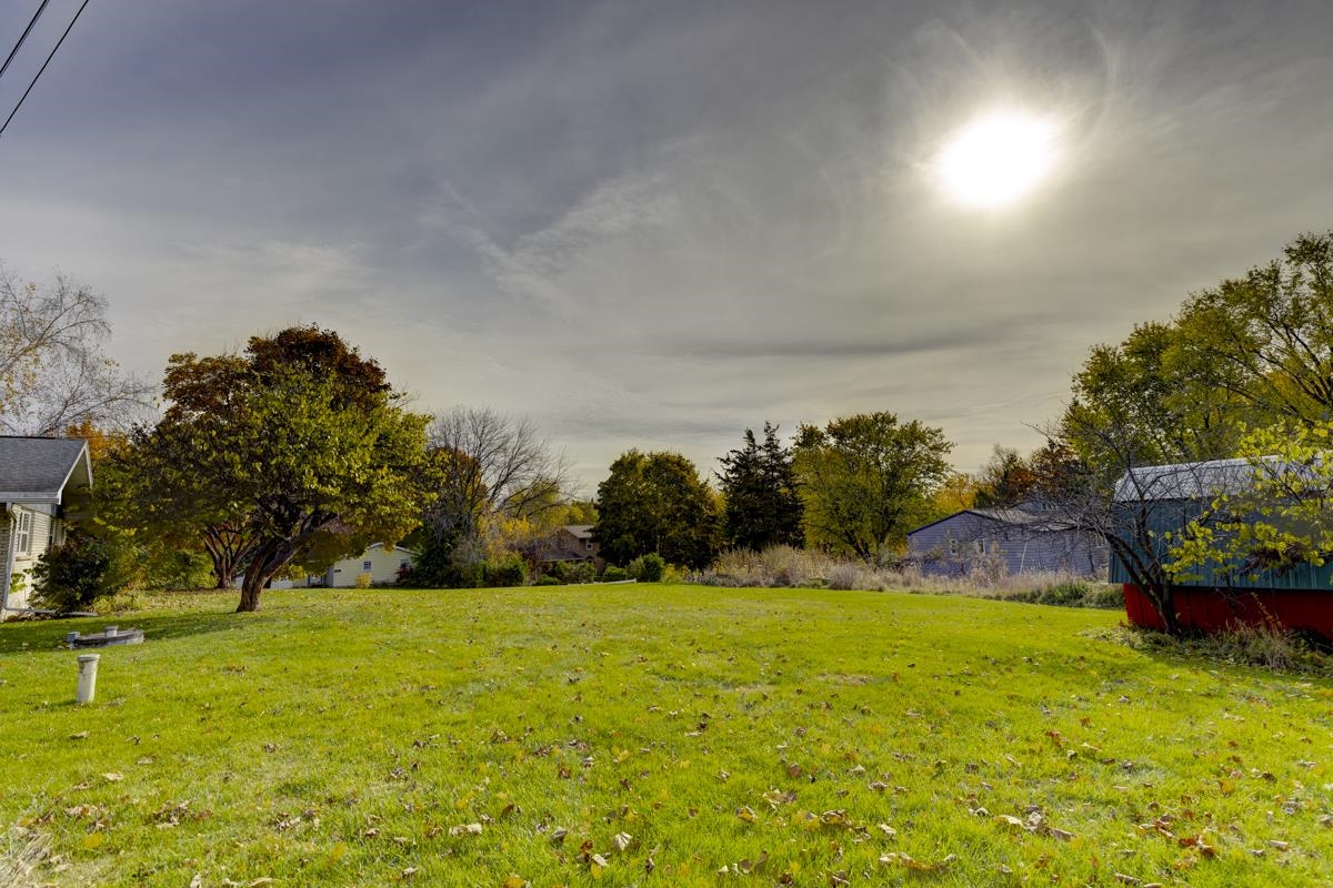3345 Swinburne Drive