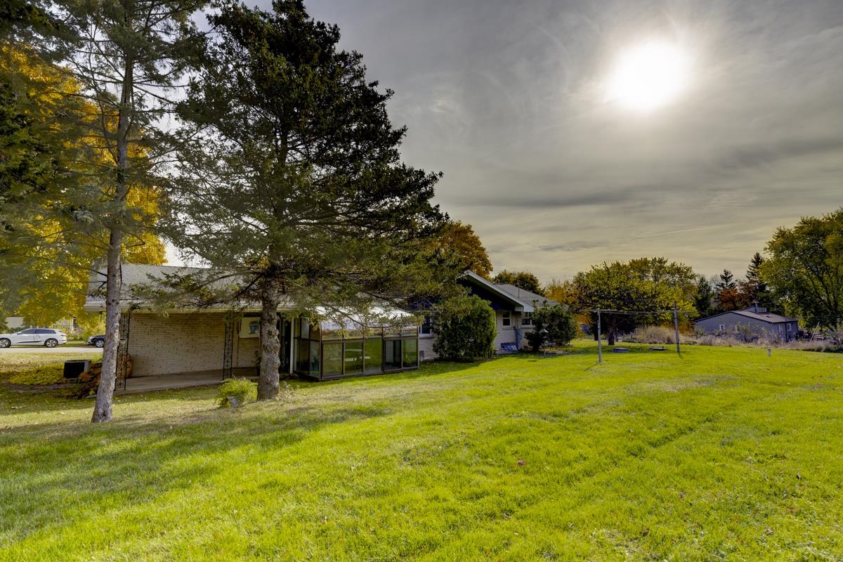 3345 Swinburne Drive