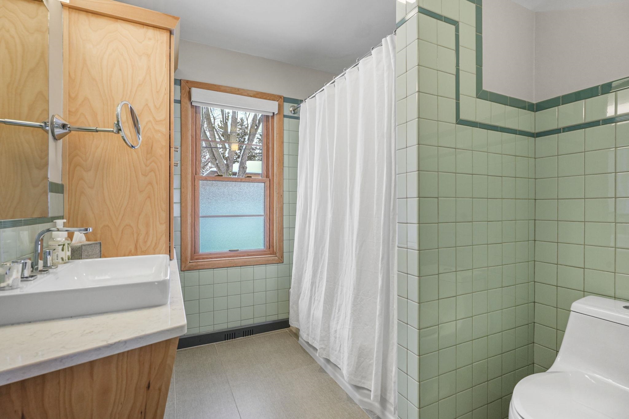 5010 Tomahawk Trail