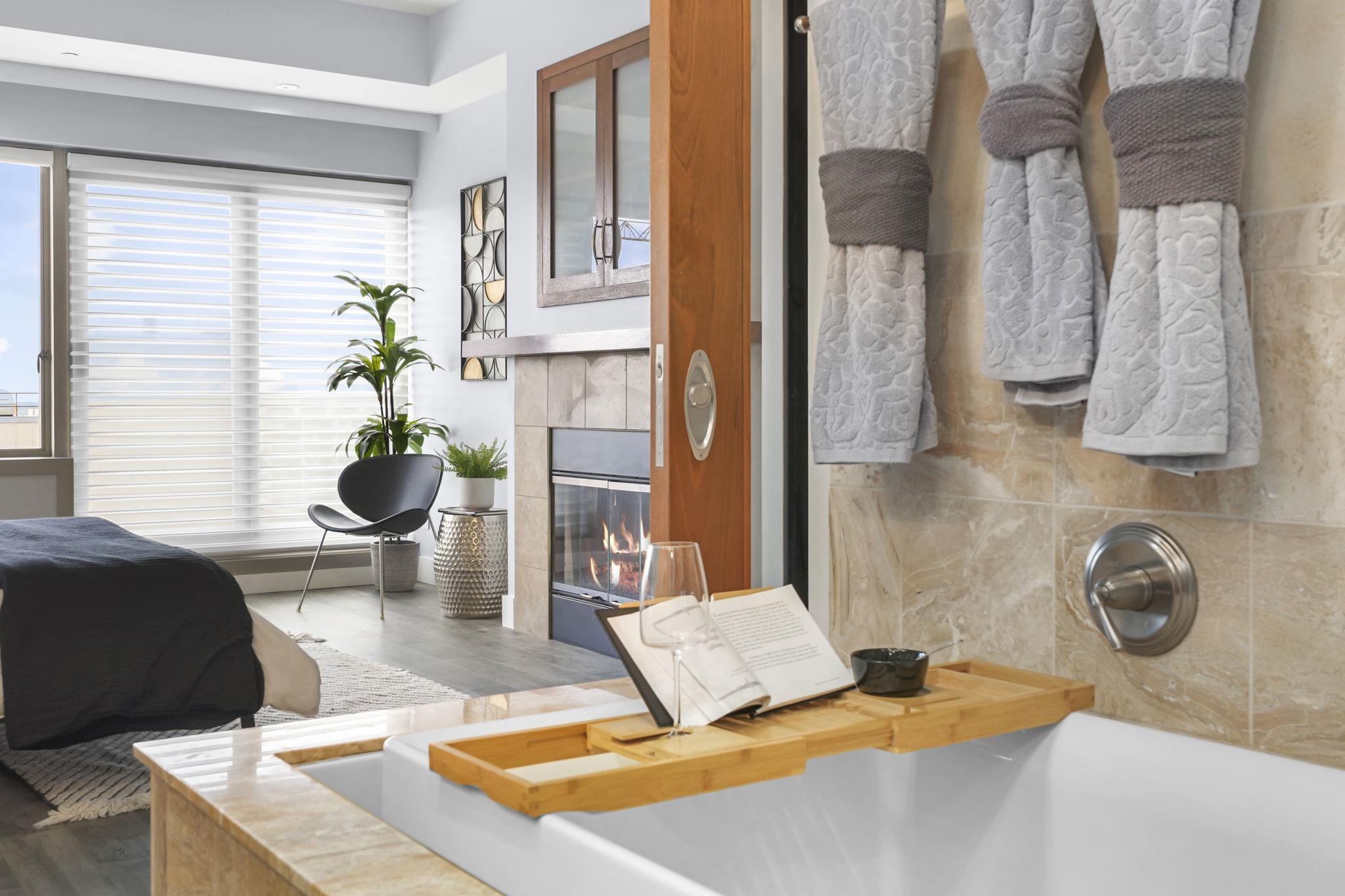 100 Wisconsin Avenue Unit: 1105