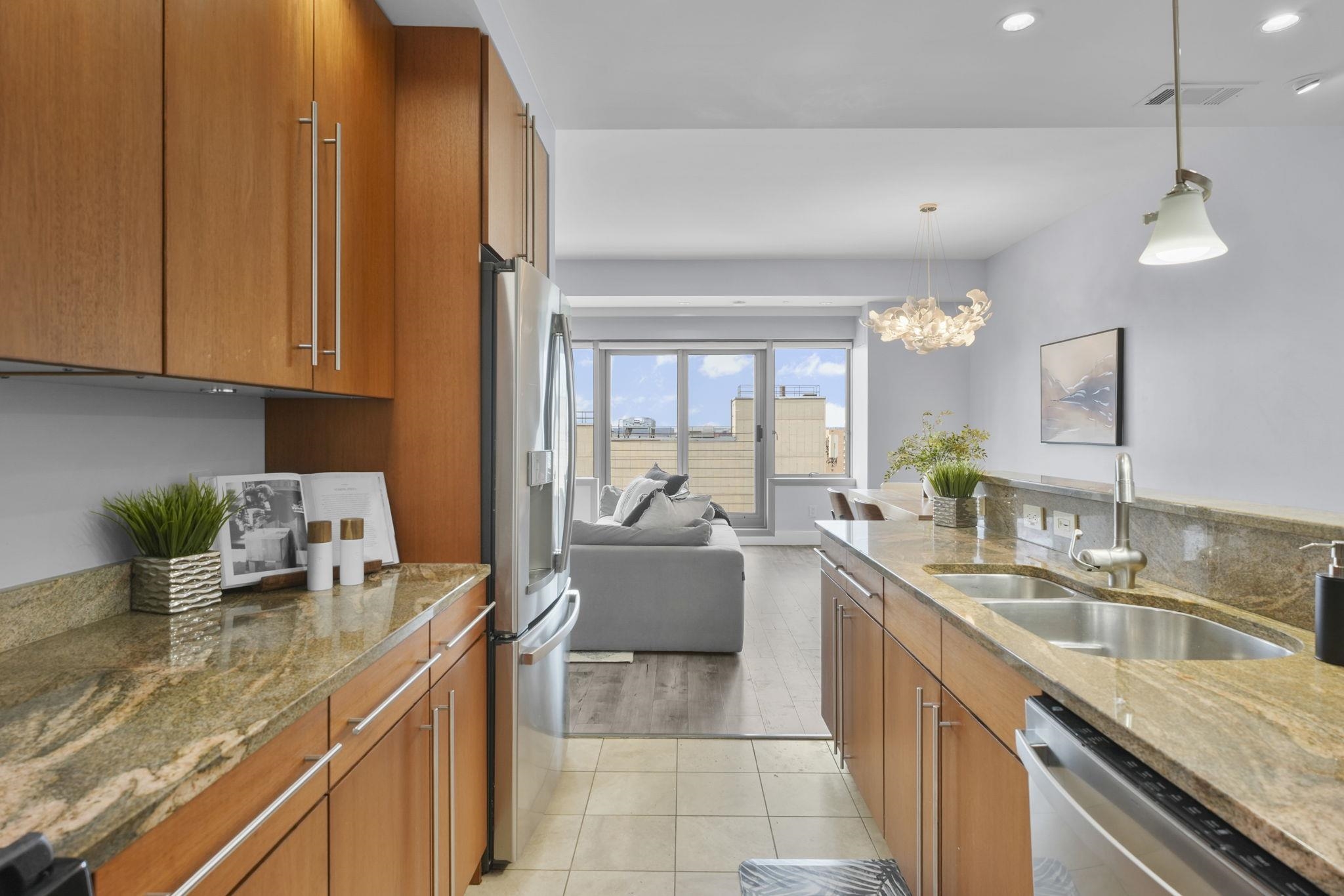 100 Wisconsin Avenue Unit: 1105