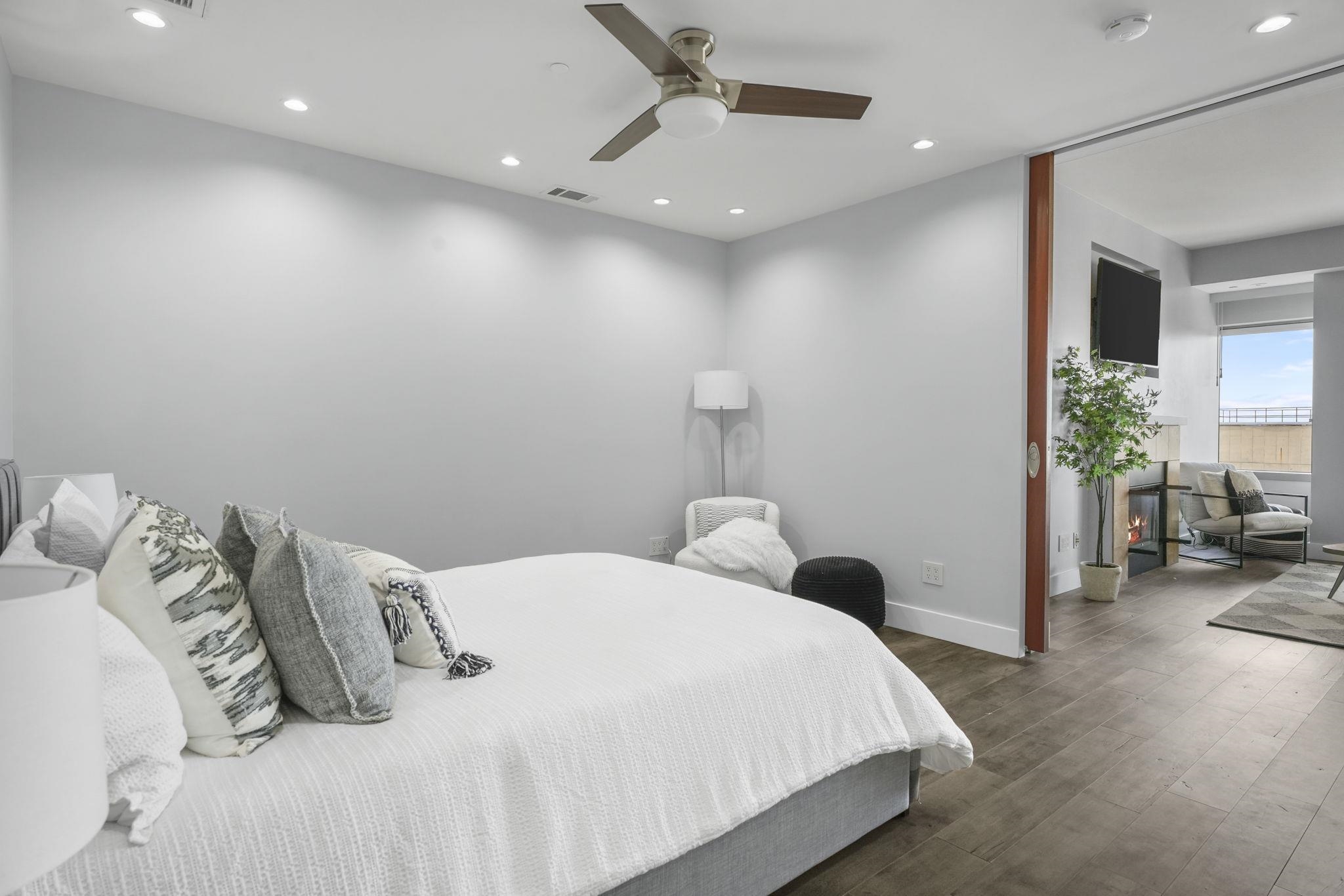 100 Wisconsin Avenue Unit: 1105