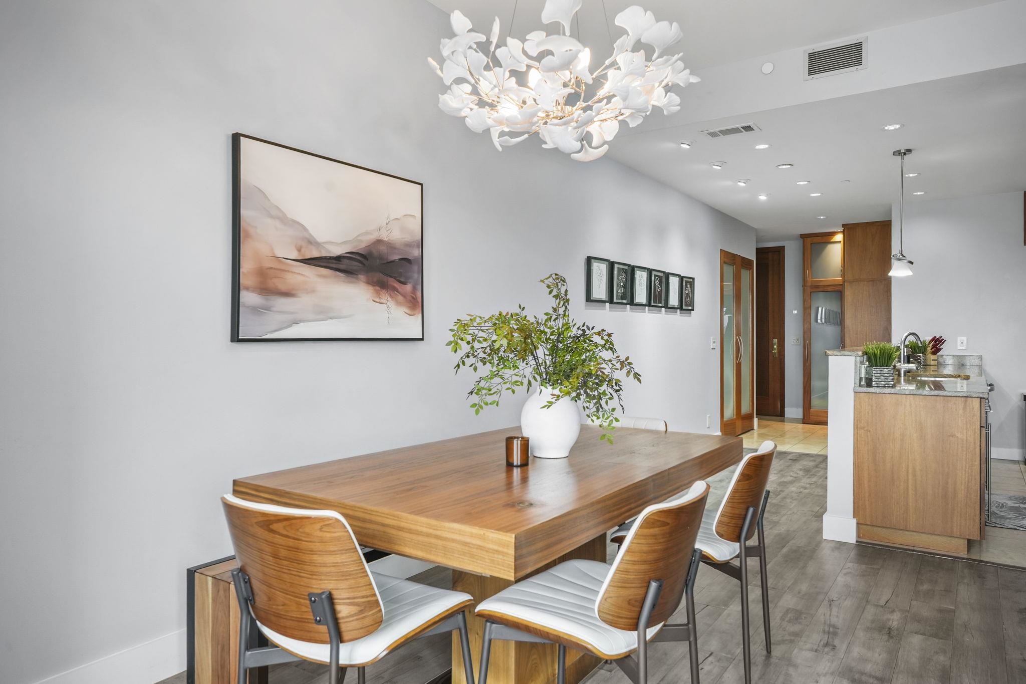 100 Wisconsin Avenue Unit: 1105