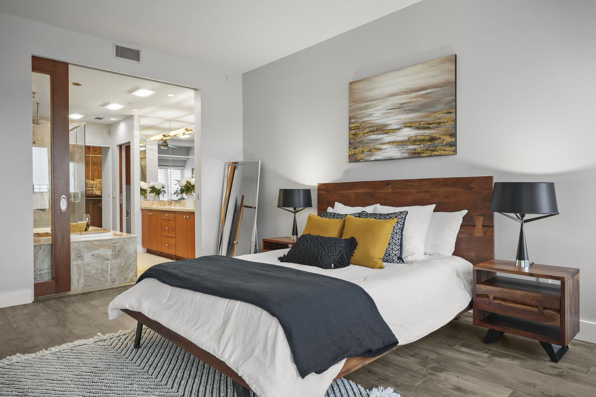100 Wisconsin Avenue Unit: 1105