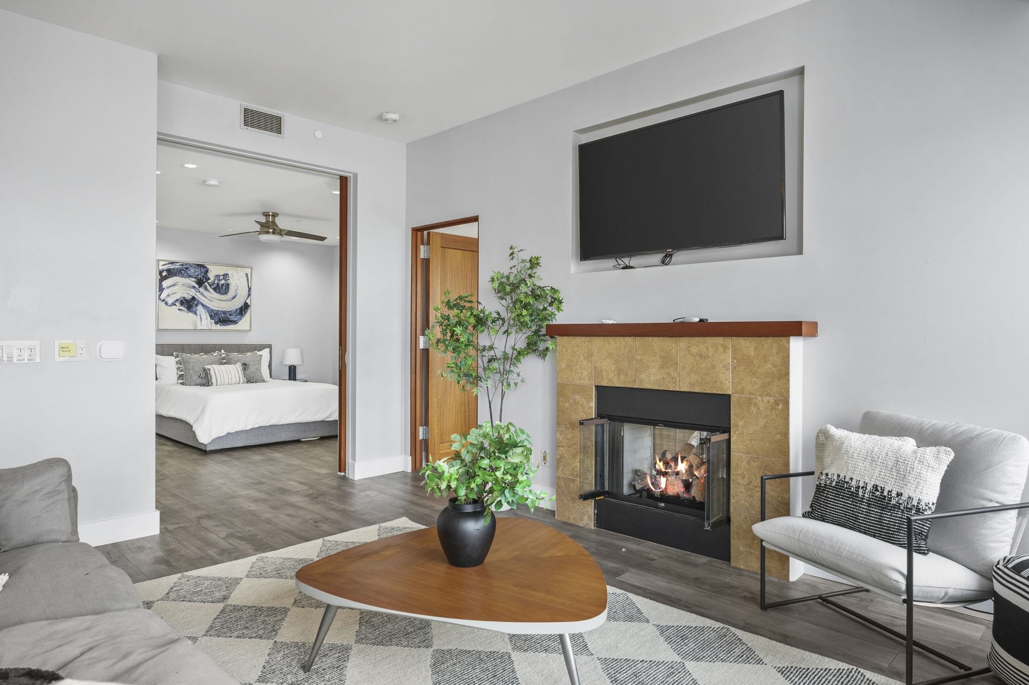 100 Wisconsin Avenue Unit: 1105