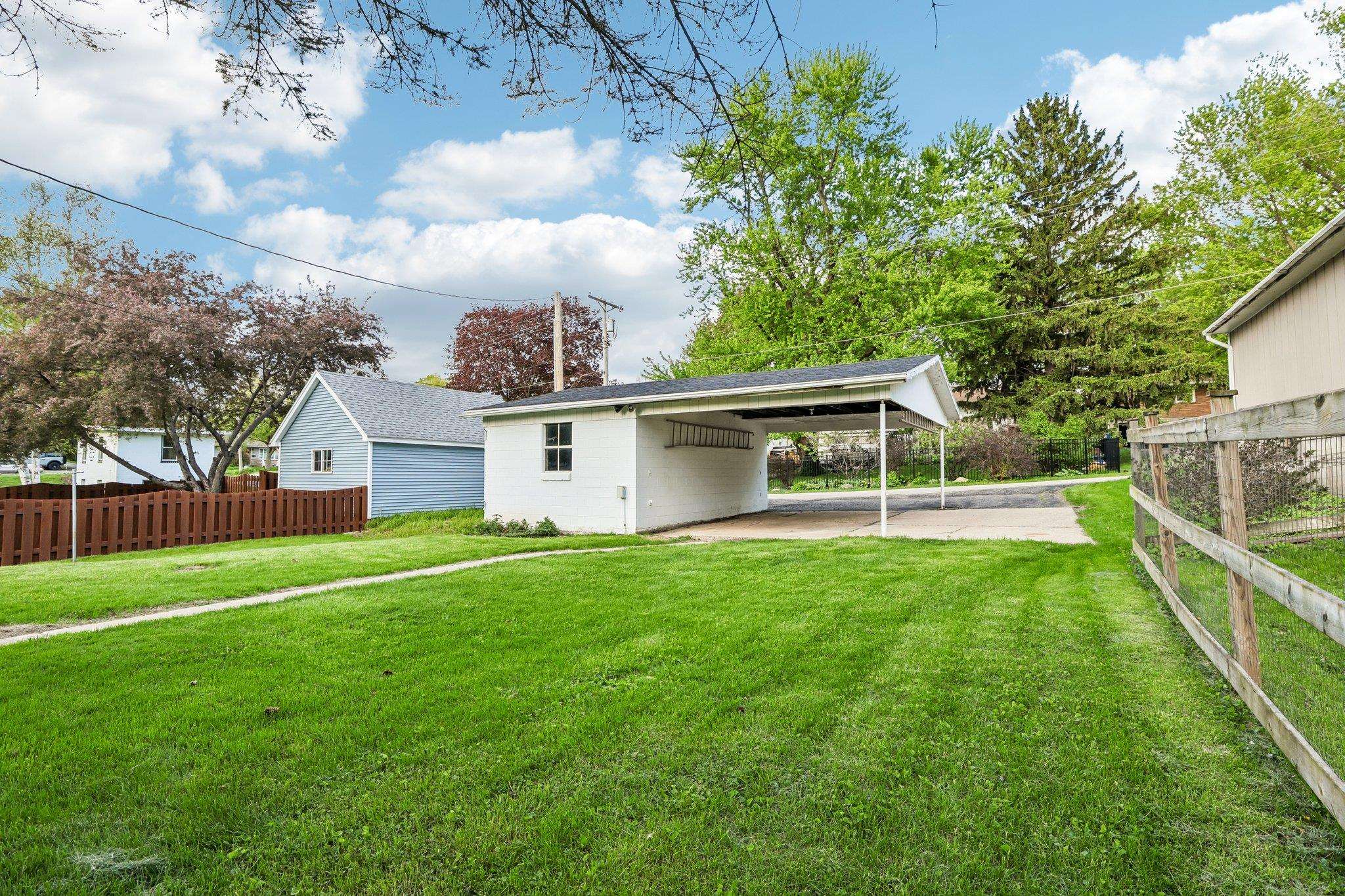 309 S 2nd Street